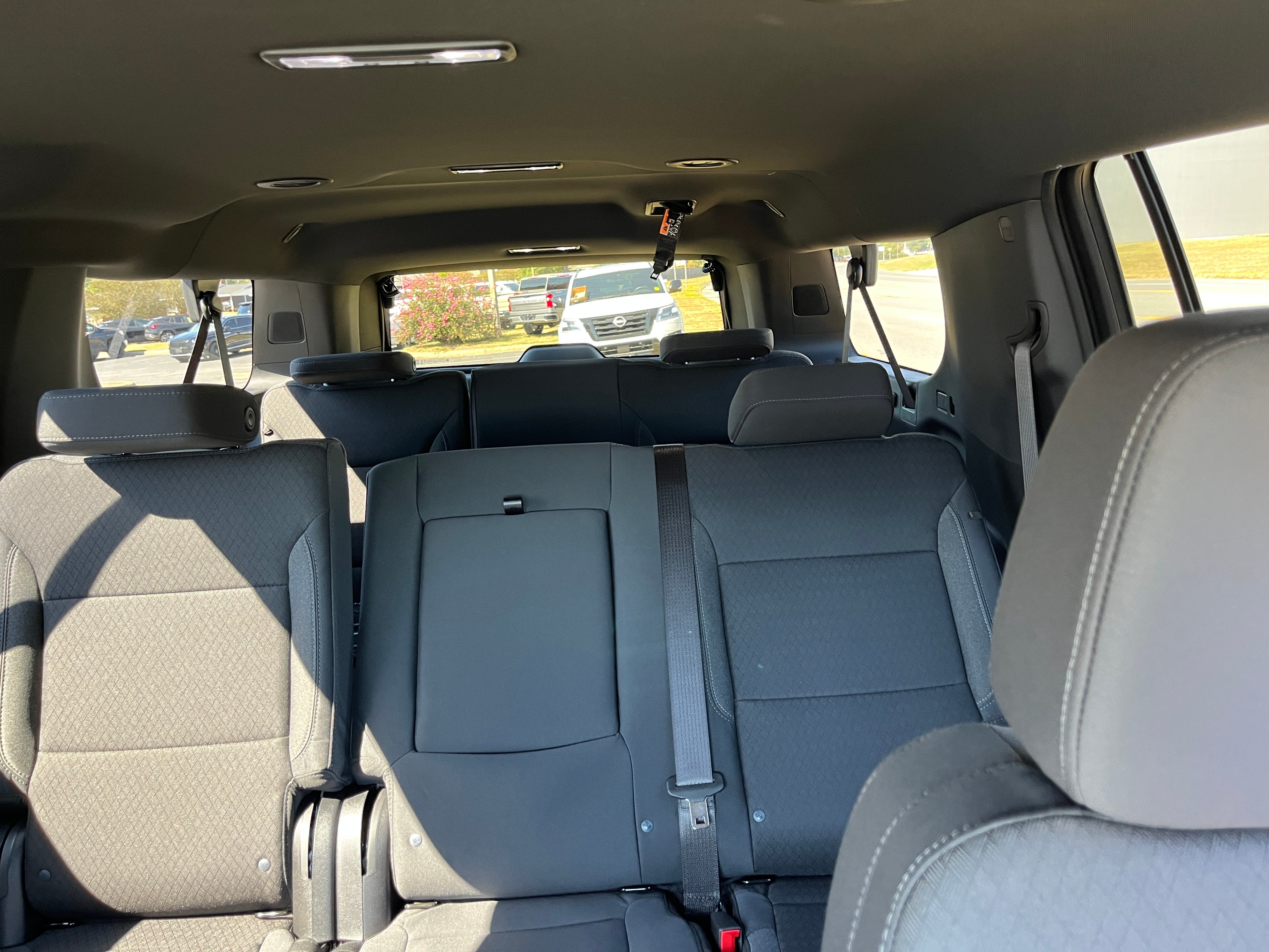 2027 Chevrolet Suburban LS