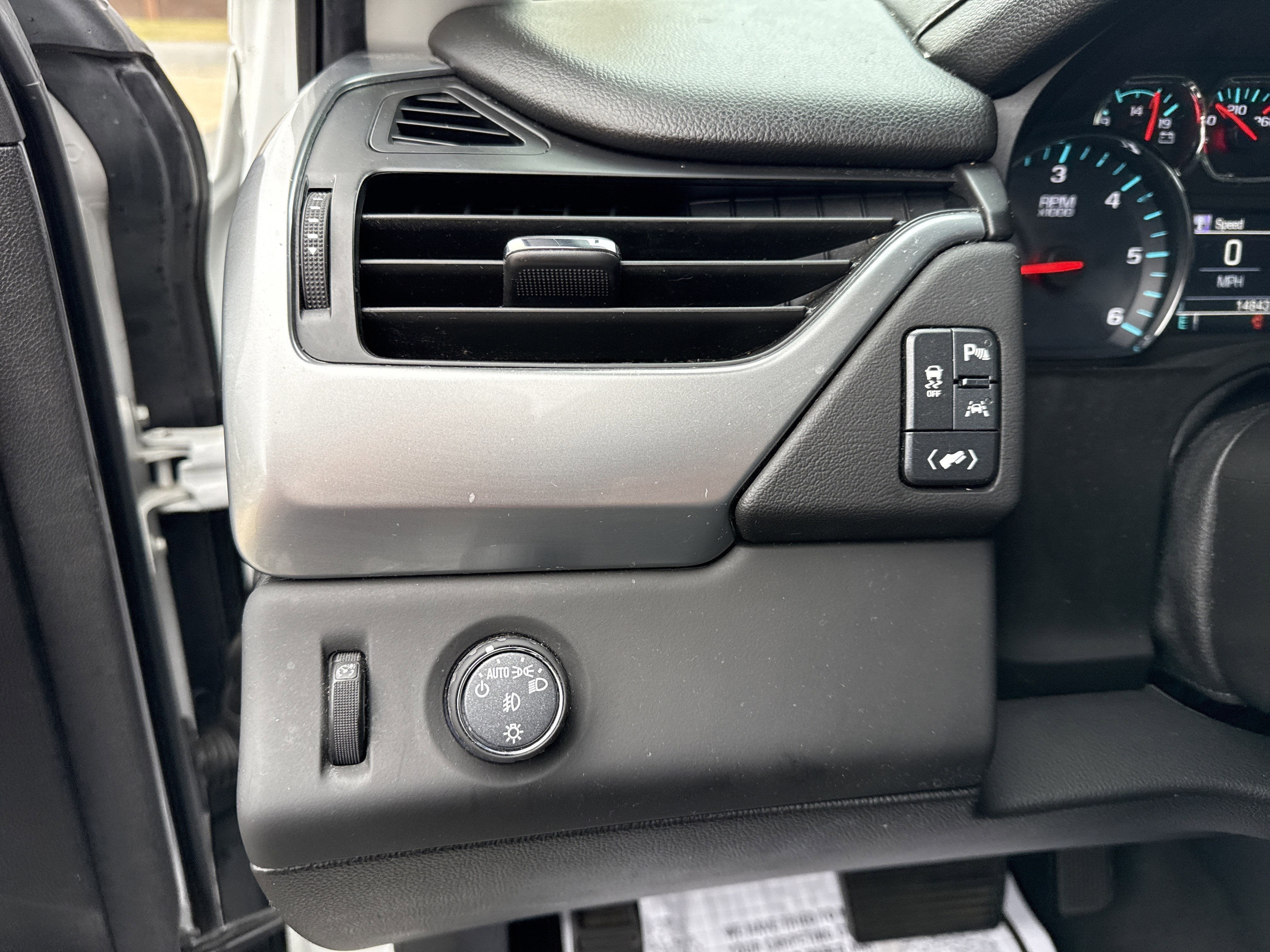 2020 Chevrolet Suburban Base