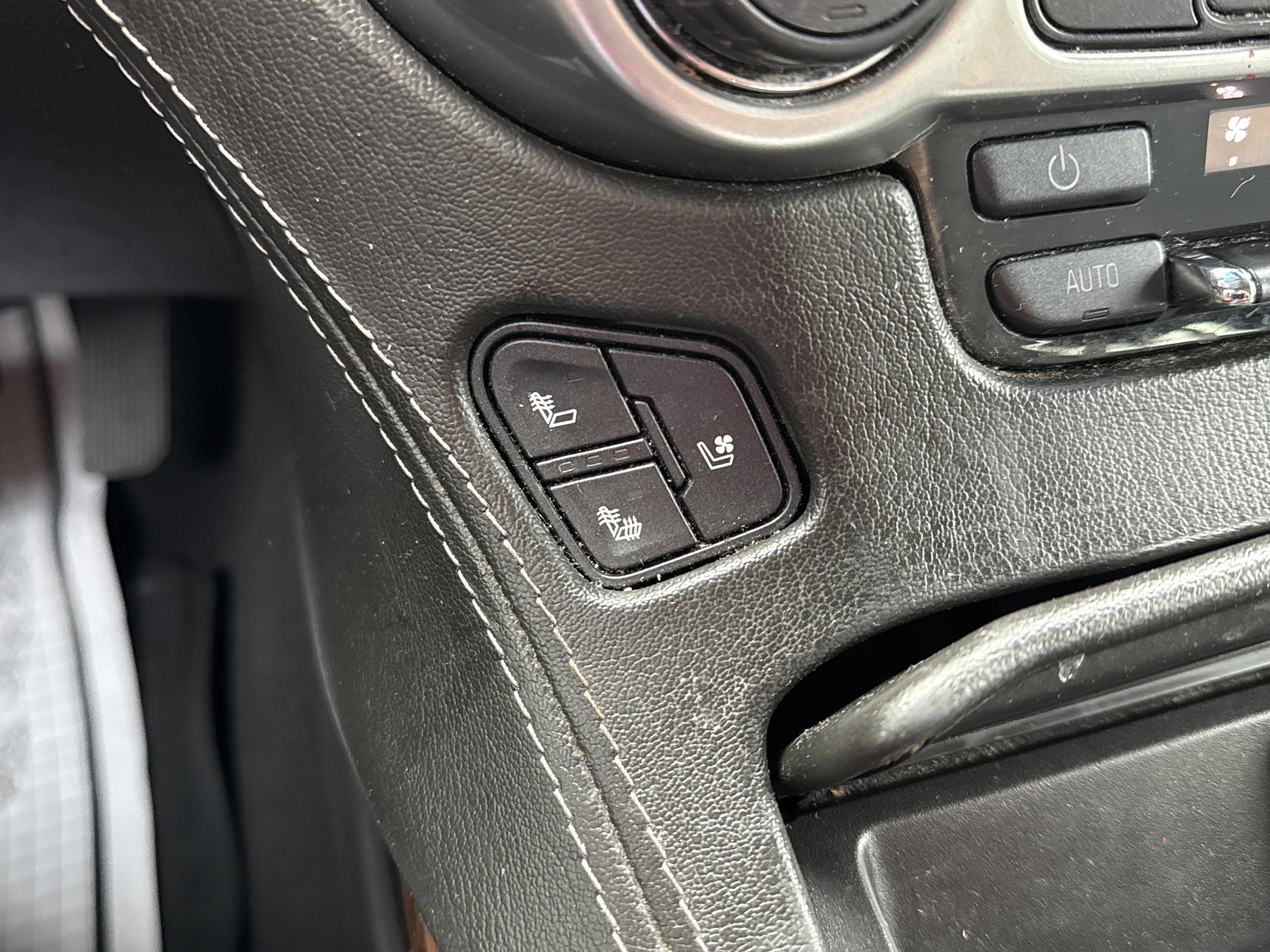 2020 Chevrolet Suburban Base