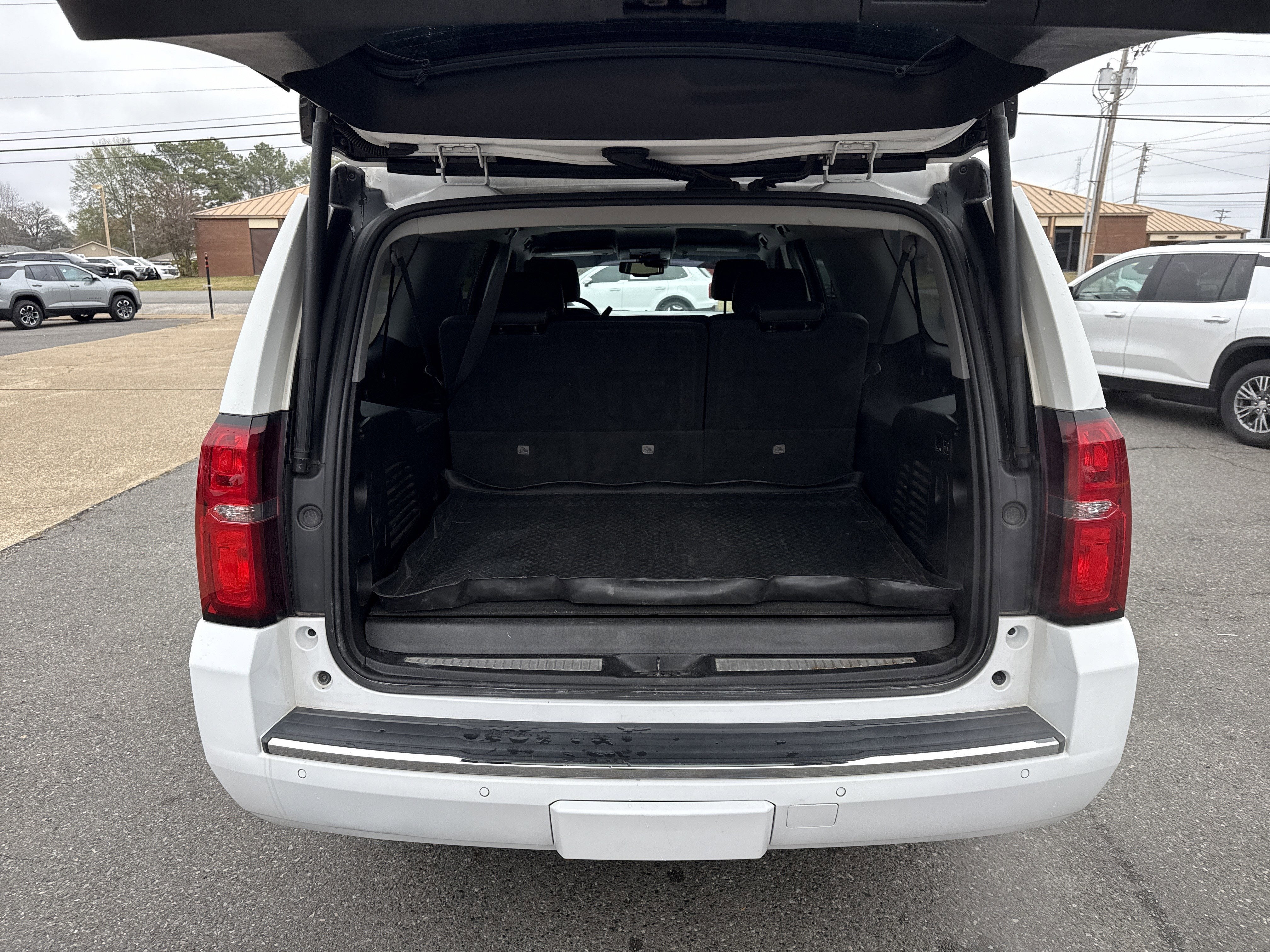 2020 Chevrolet Suburban Base