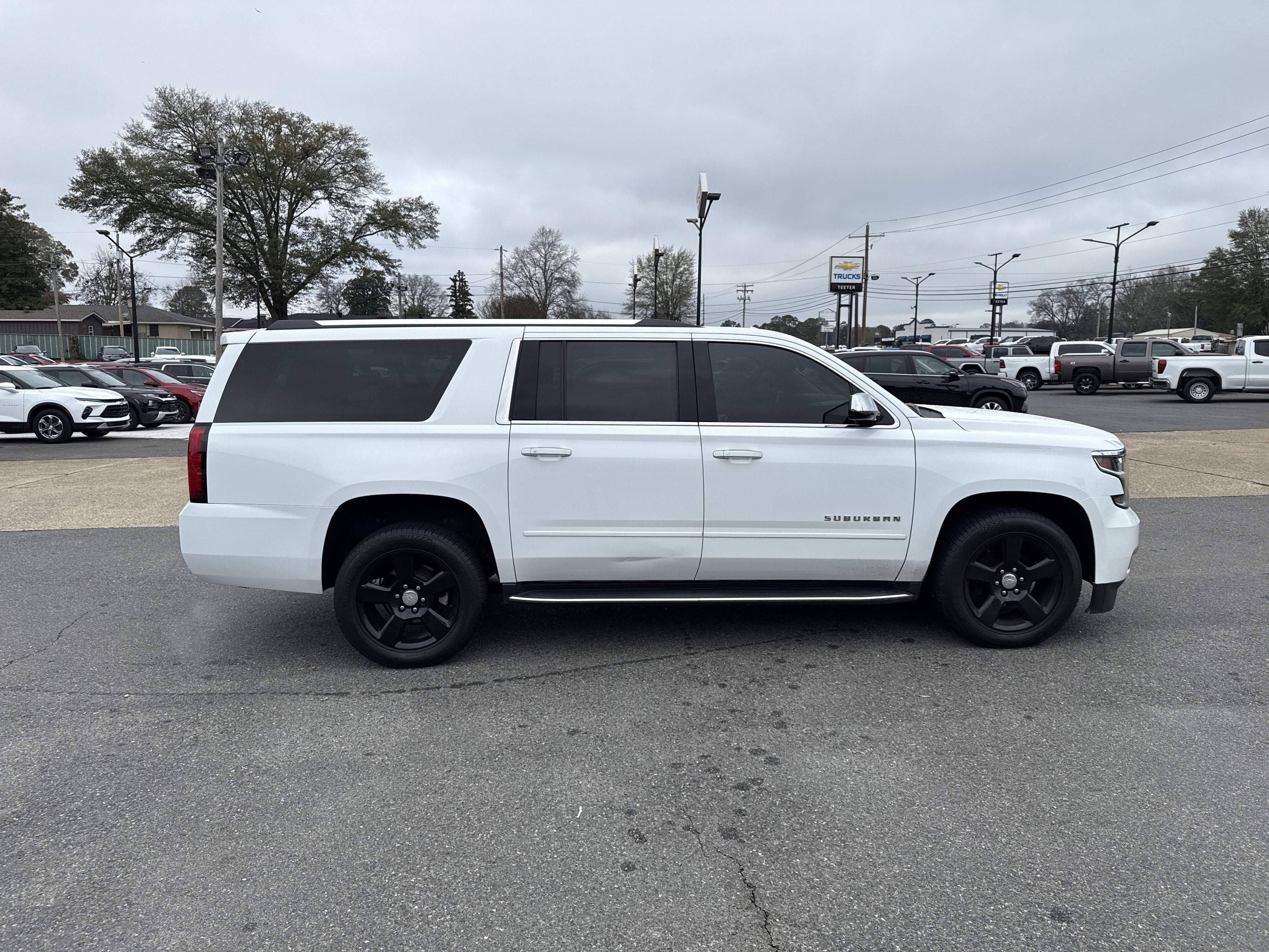 2020 Chevrolet Suburban Base