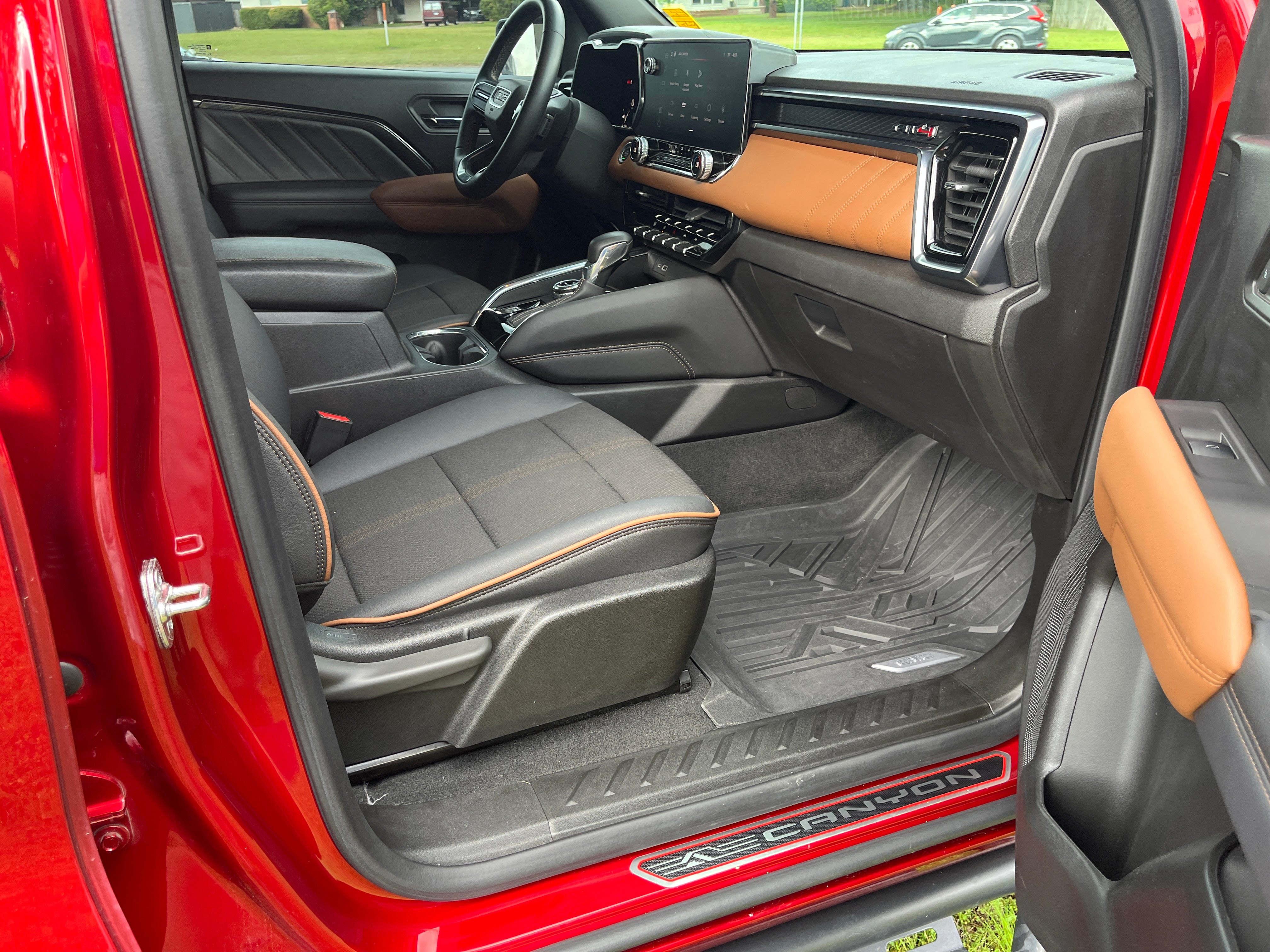 2024 GMC Canyon AT4