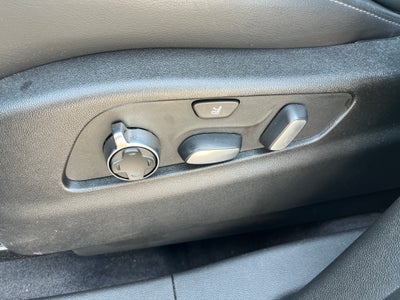 2022 Cadillac XT4 AWD Premium Luxury