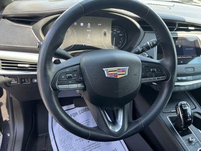 2022 Cadillac XT4 AWD Premium Luxury