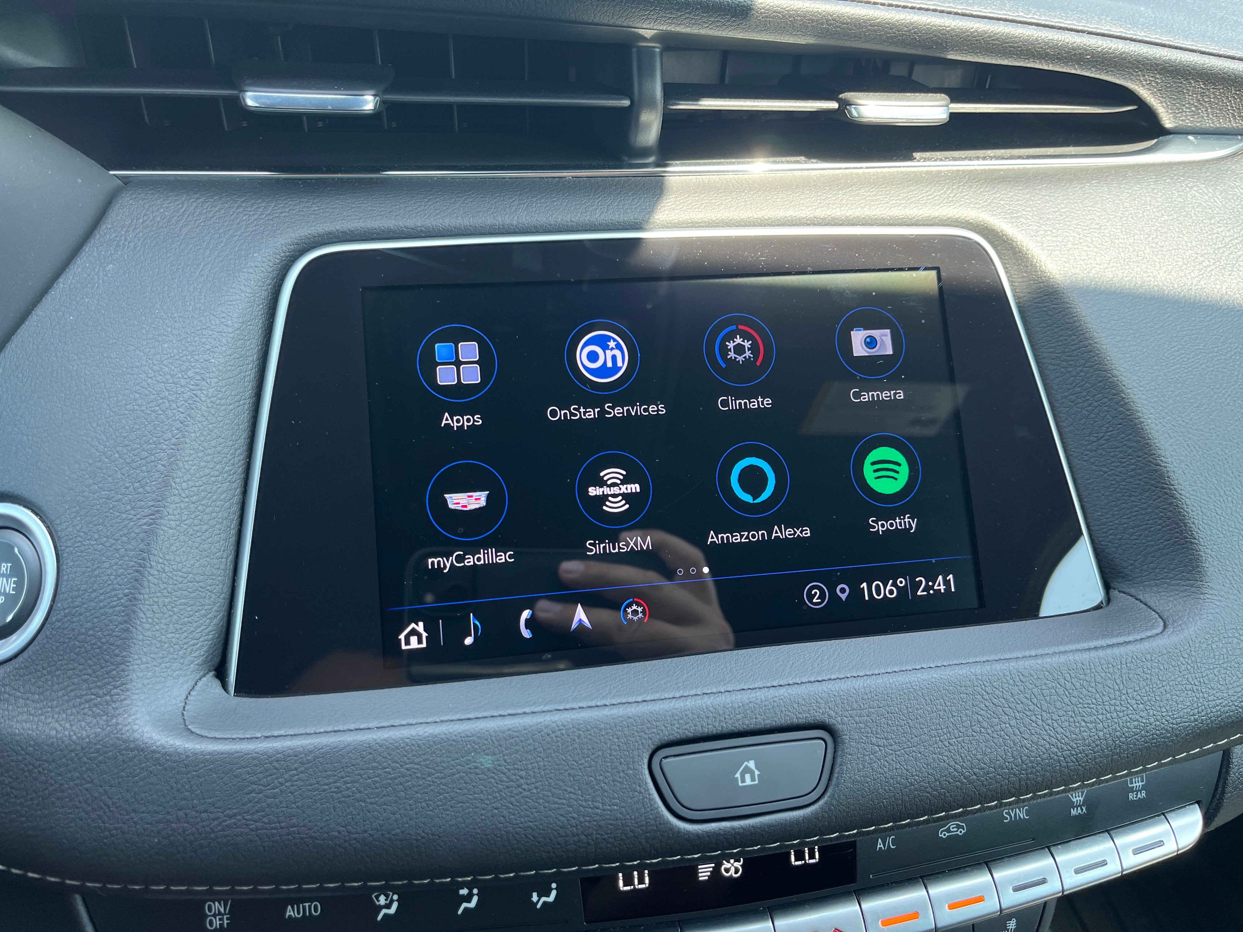 2022 Cadillac XT4 AWD Premium Luxury