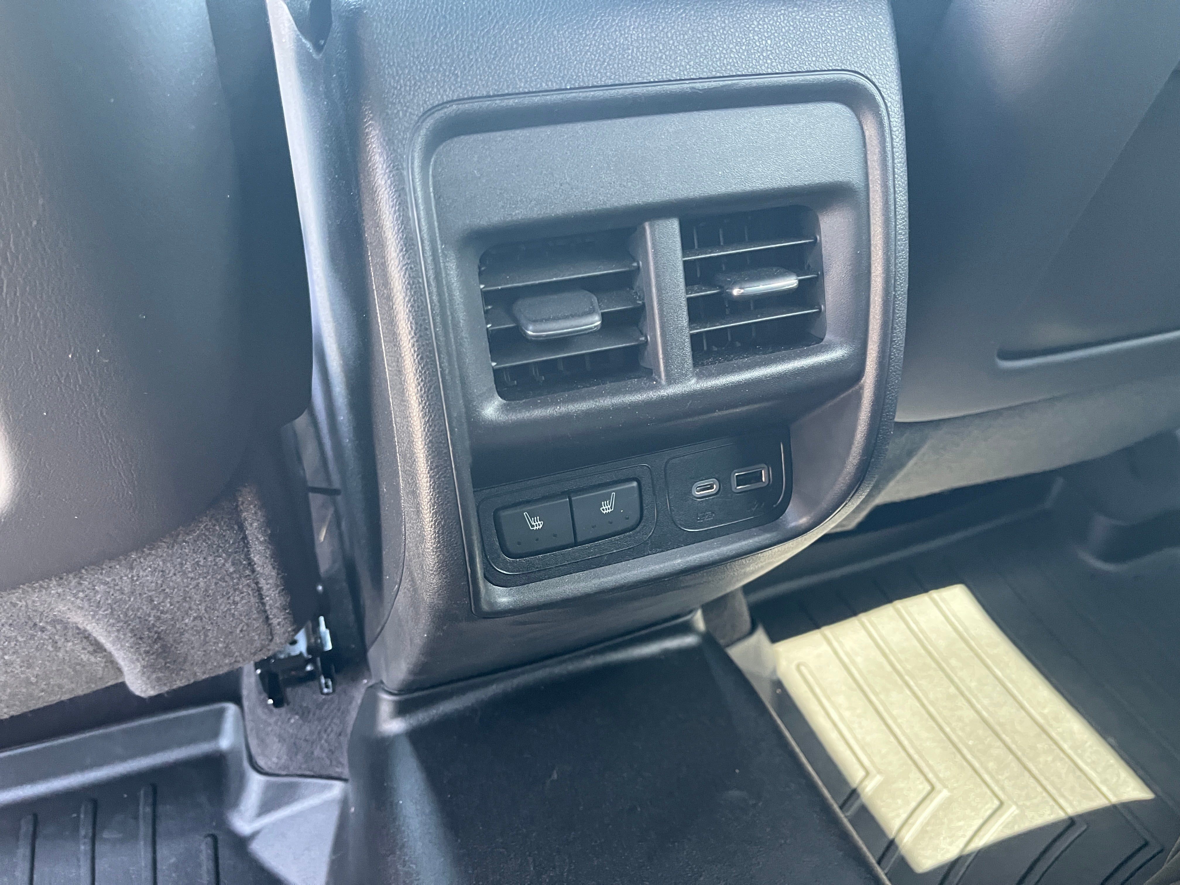 2022 Cadillac XT4 AWD Premium Luxury