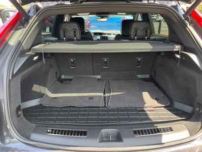 2022 Cadillac XT4 AWD Premium Luxury