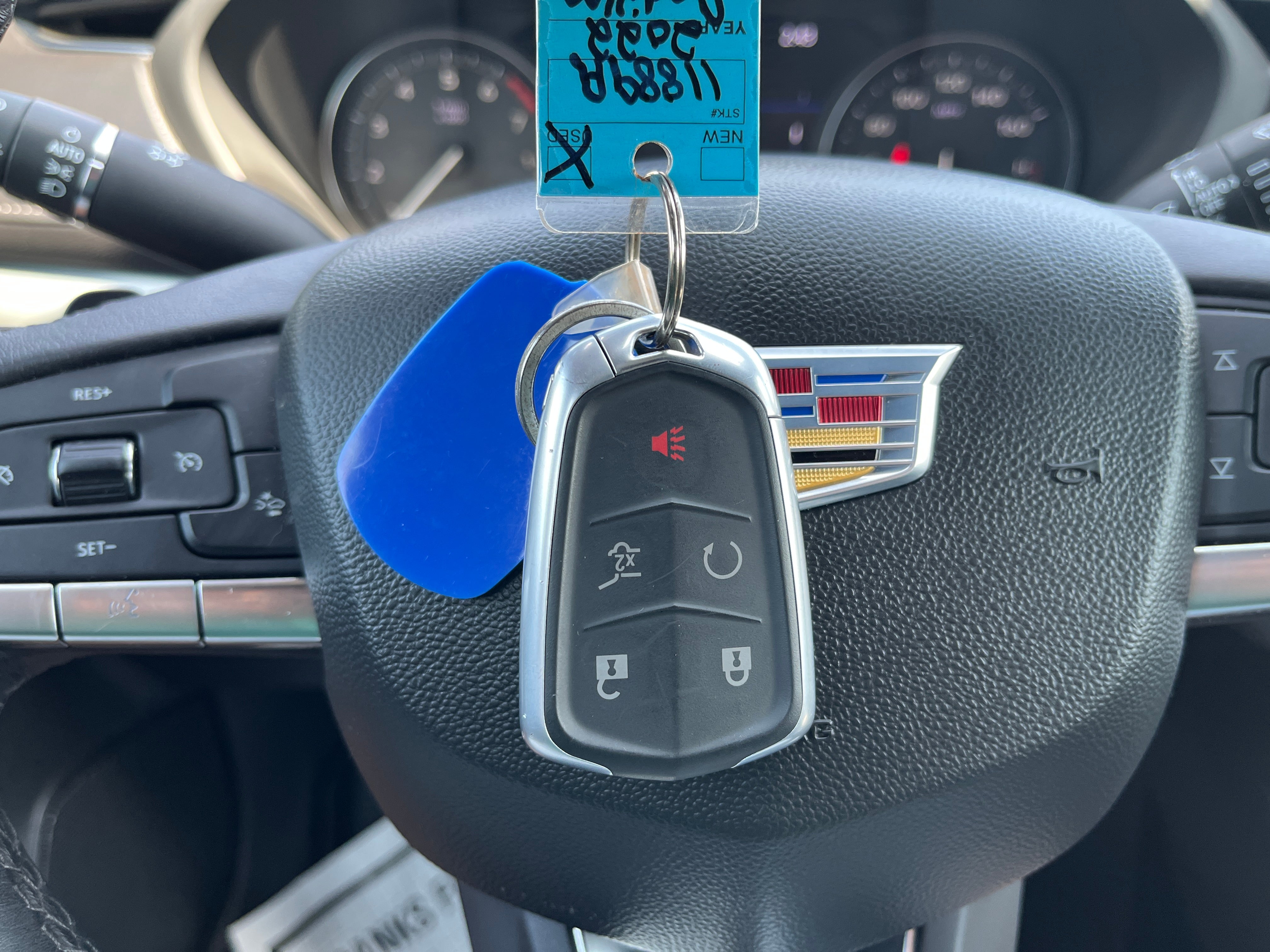 2022 Cadillac XT4 AWD Premium Luxury