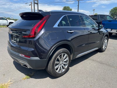2022 Cadillac XT4 AWD Premium Luxury