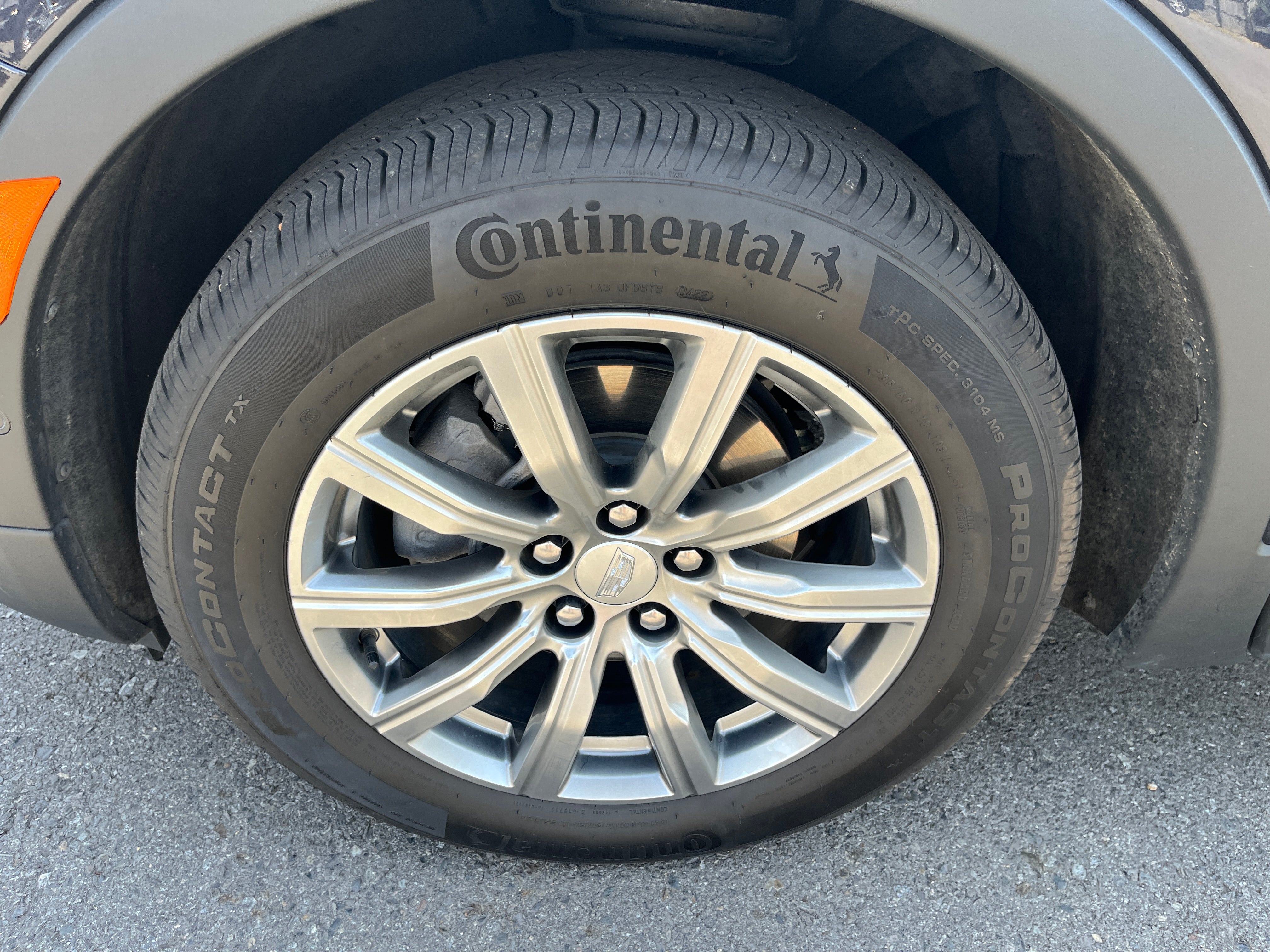 2022 Cadillac XT4 AWD Premium Luxury