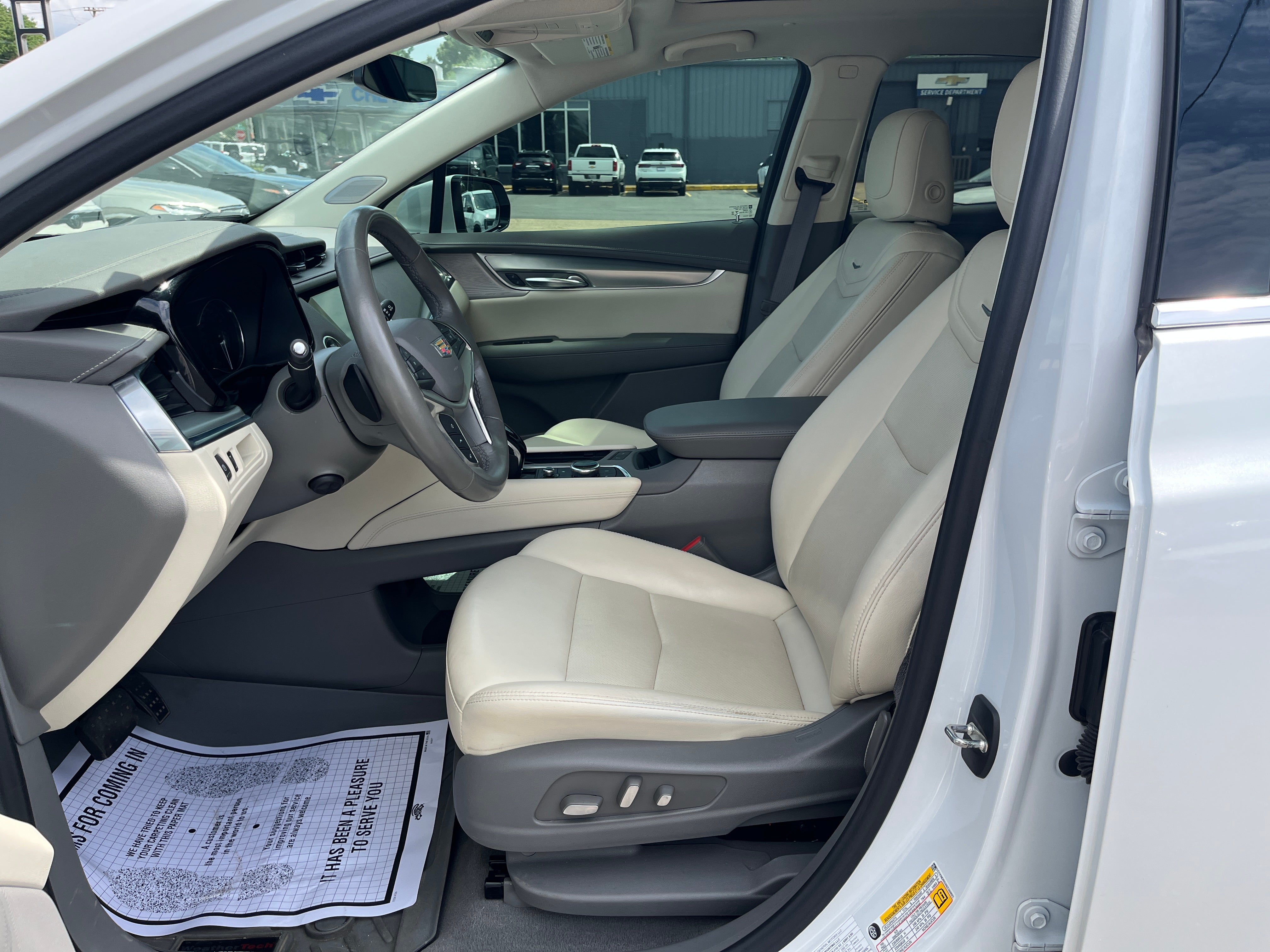 2022 Cadillac XT5 Premium Luxury