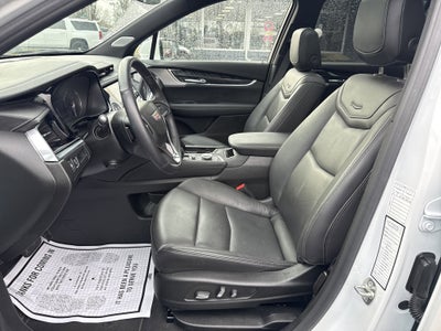 2025 Cadillac XT6 Base