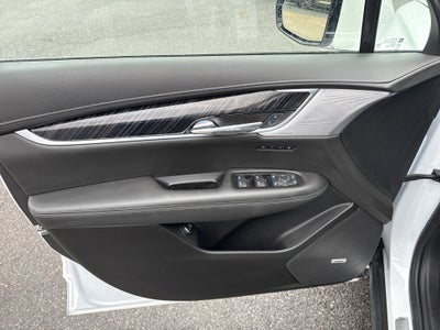 2025 Cadillac XT6 Base