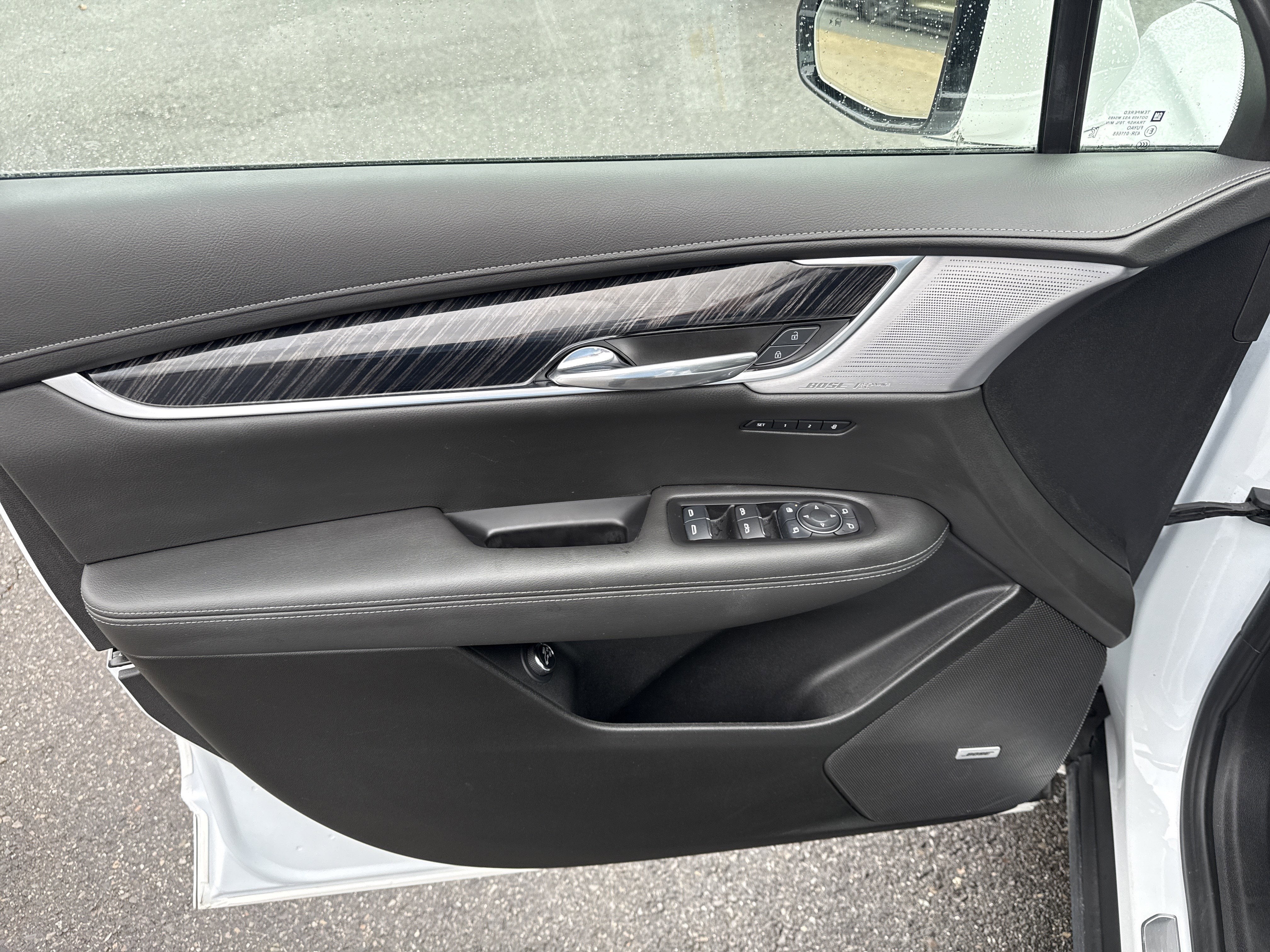 2025 Cadillac XT6 Base