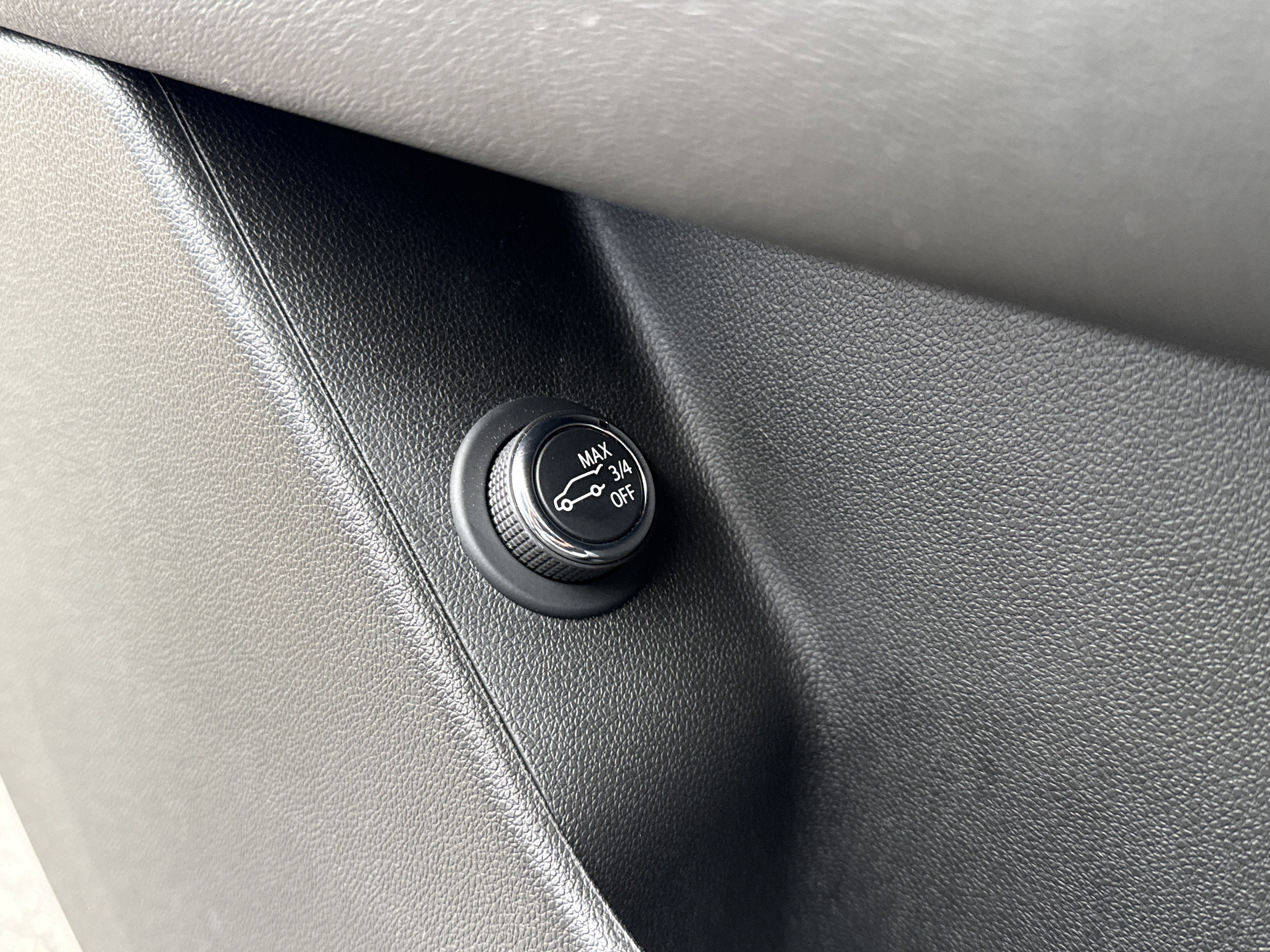 2025 Cadillac XT6 Base