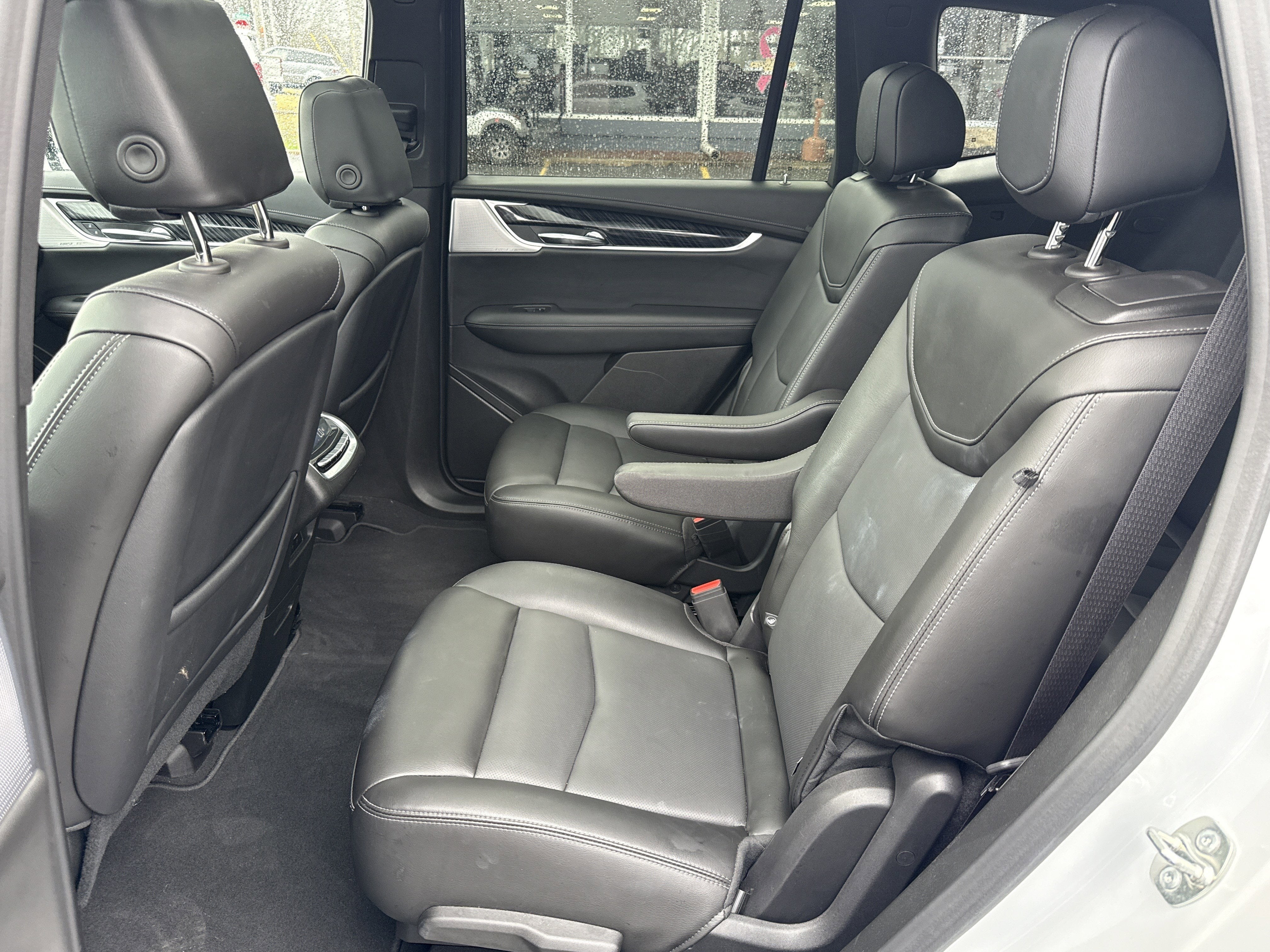 2025 Cadillac XT6 Base