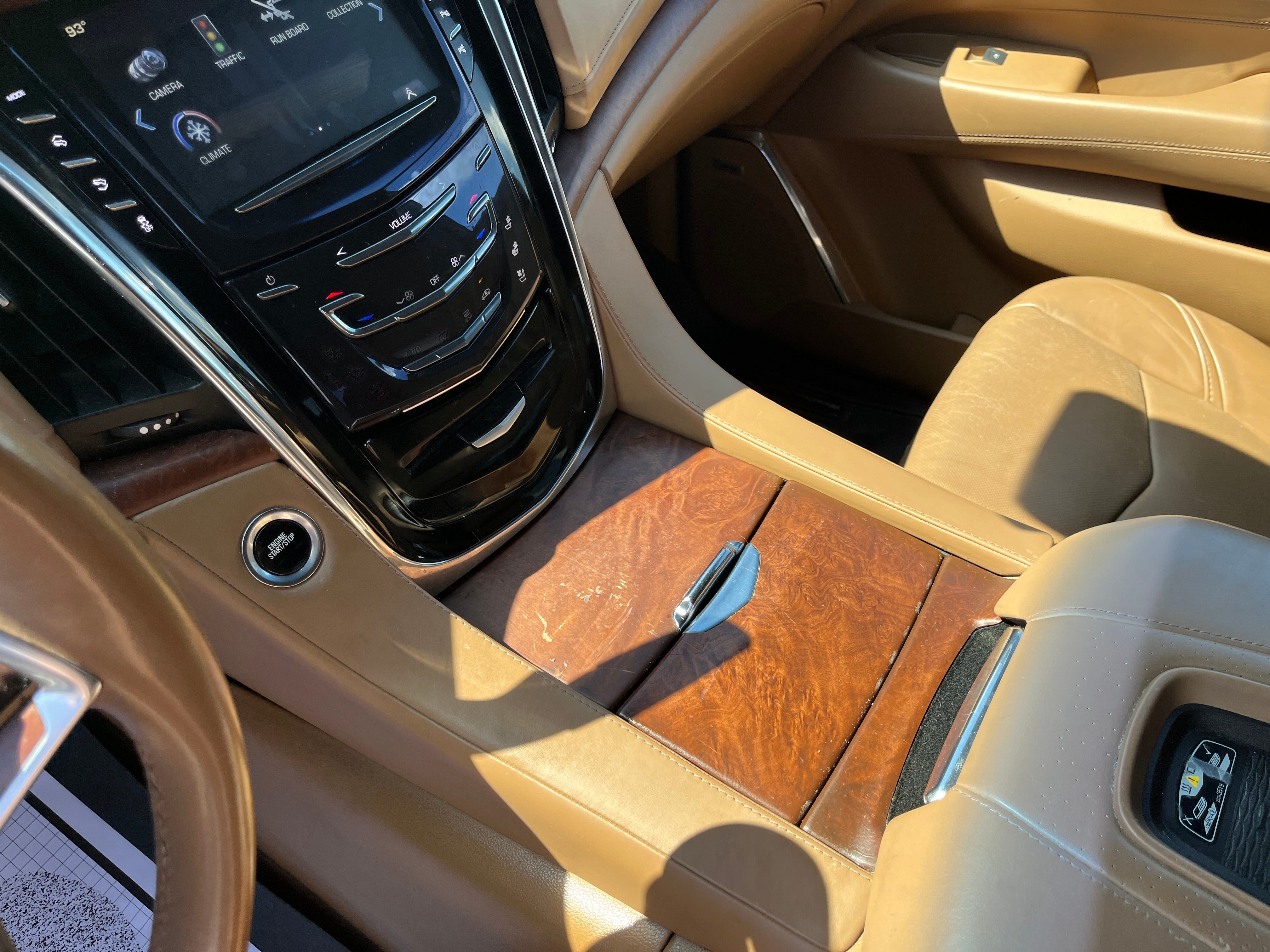 2017 Cadillac Escalade Platinum