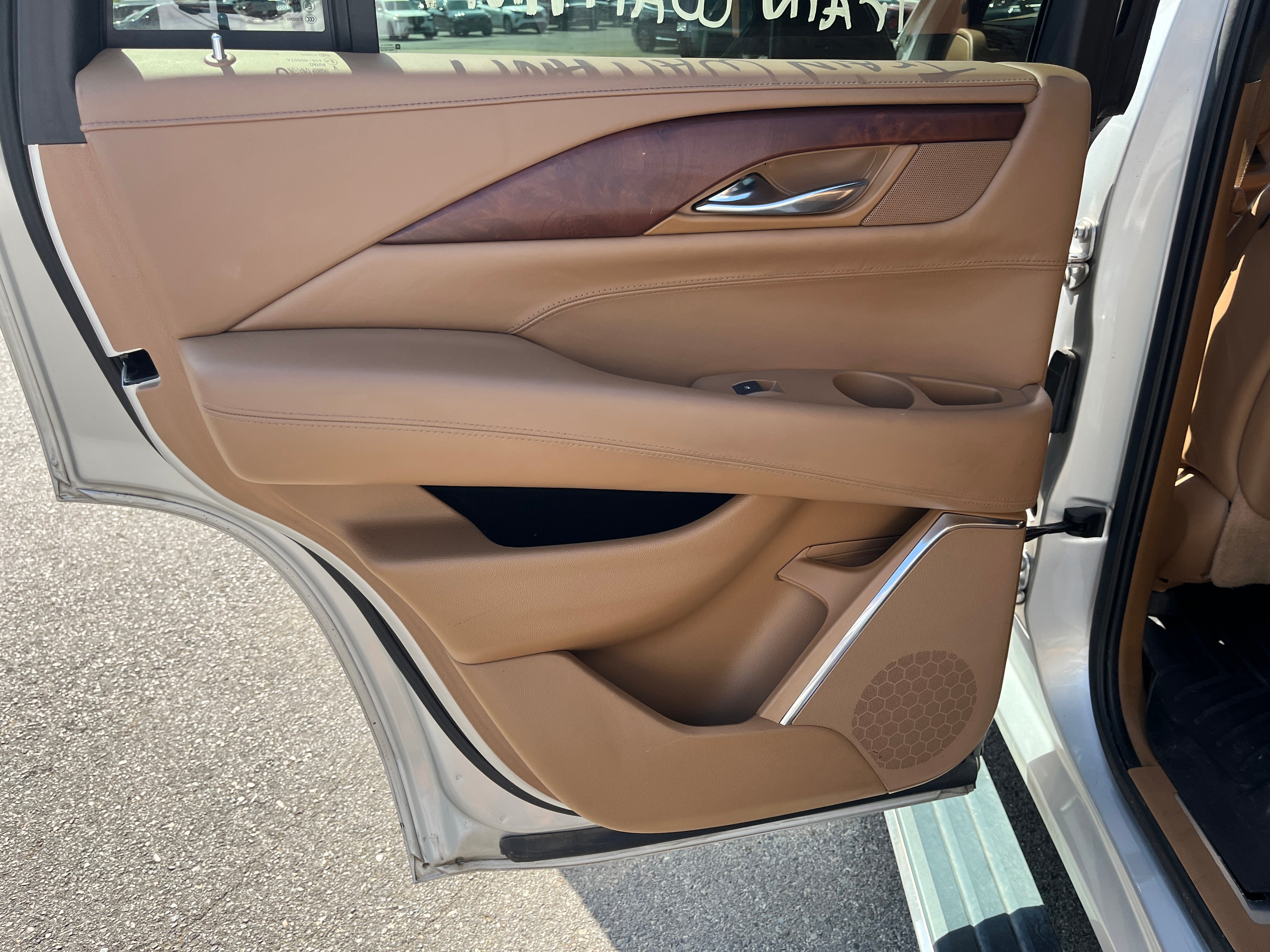 2017 Cadillac Escalade Platinum