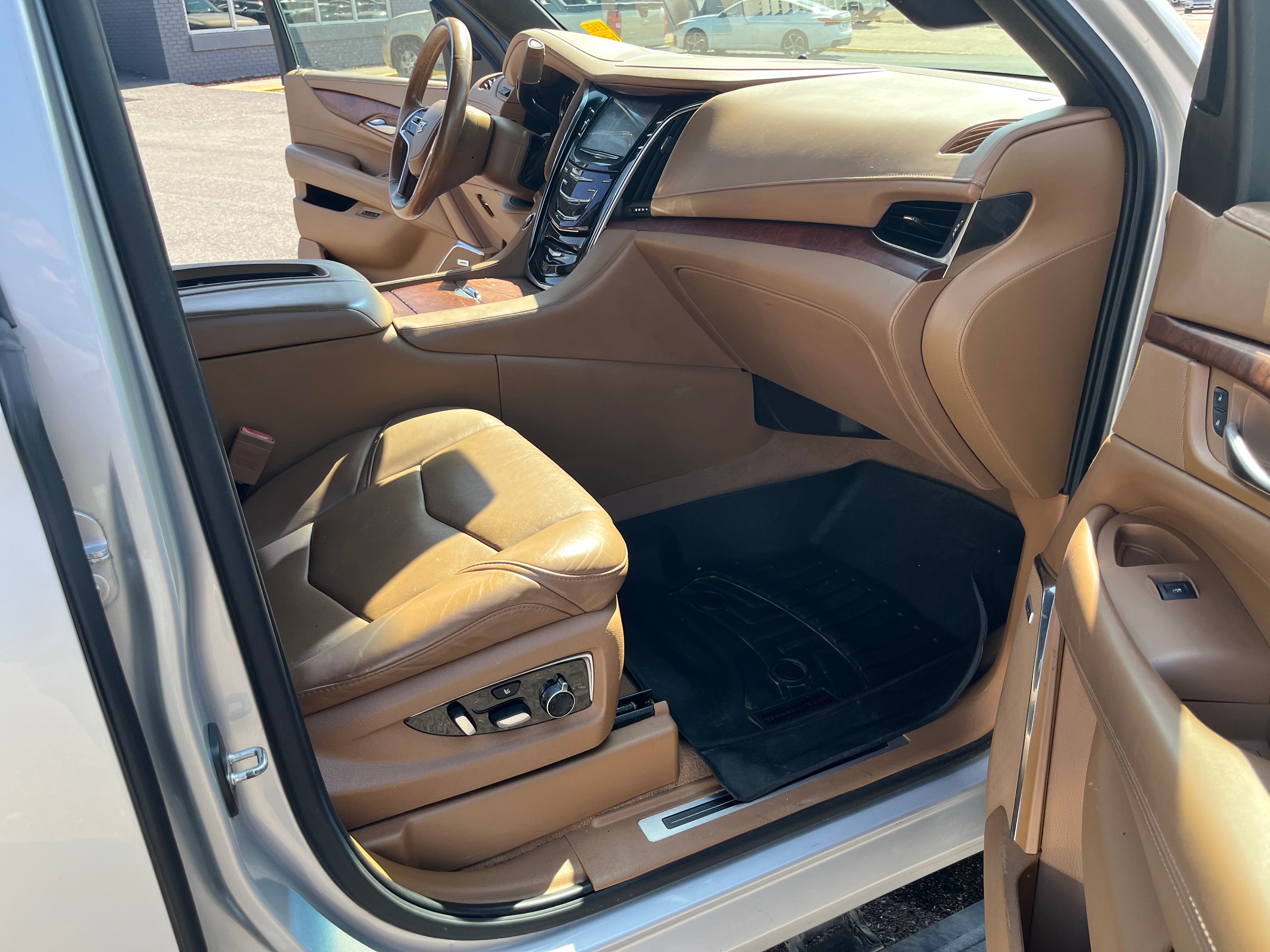 2017 Cadillac Escalade Platinum