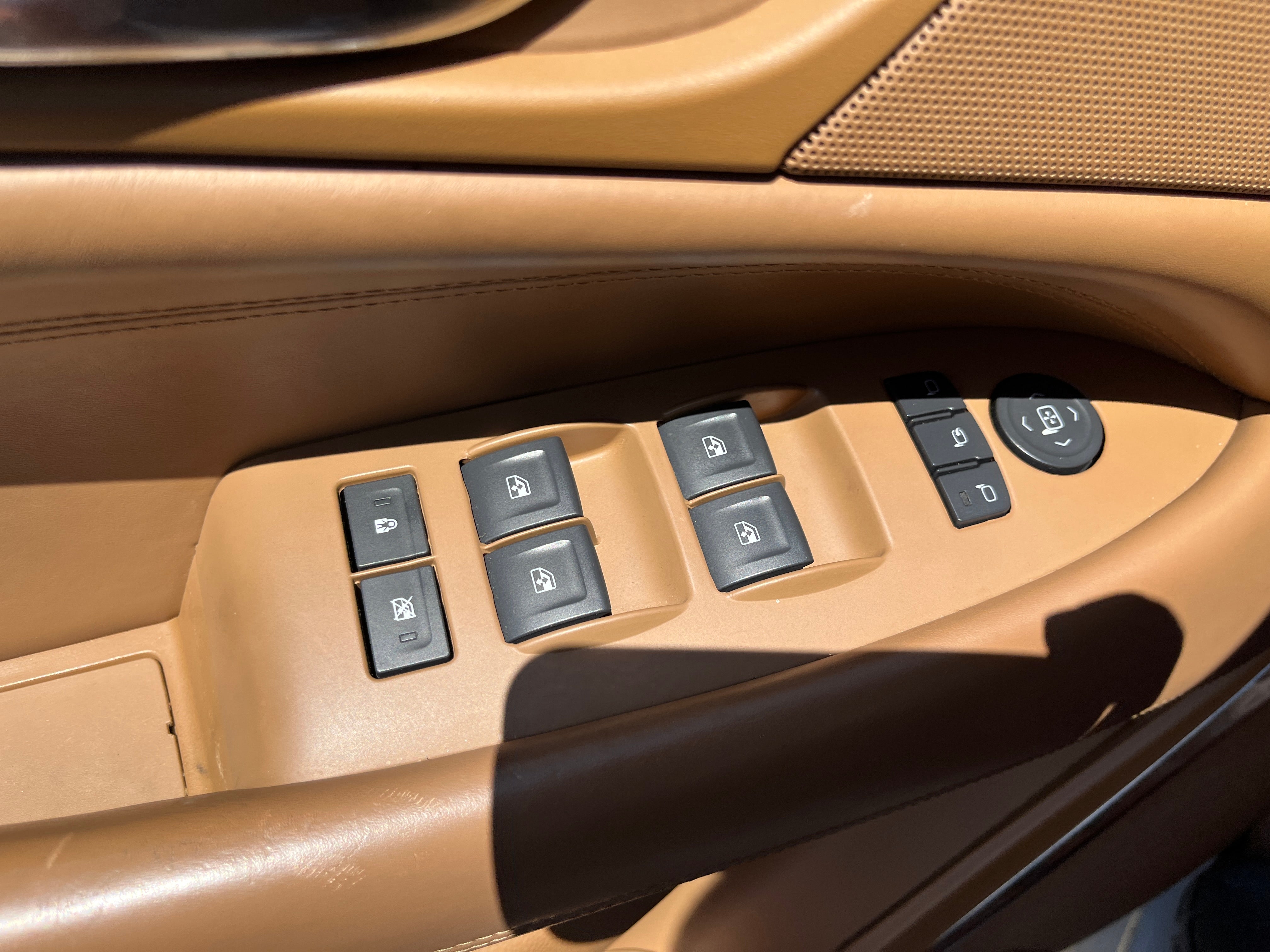 2016 Cadillac Escalade Platinum