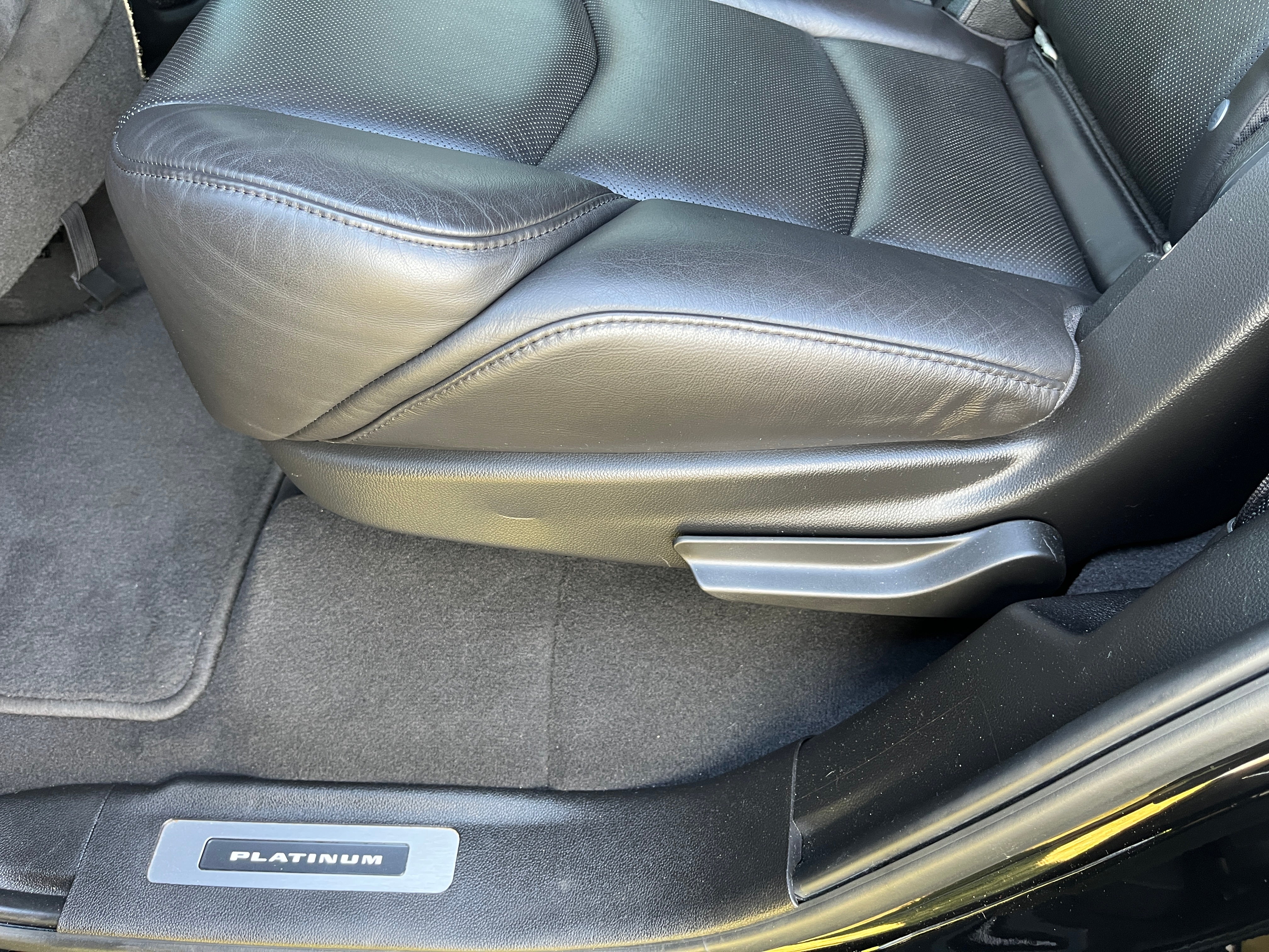 2019 Cadillac Escalade Platinum