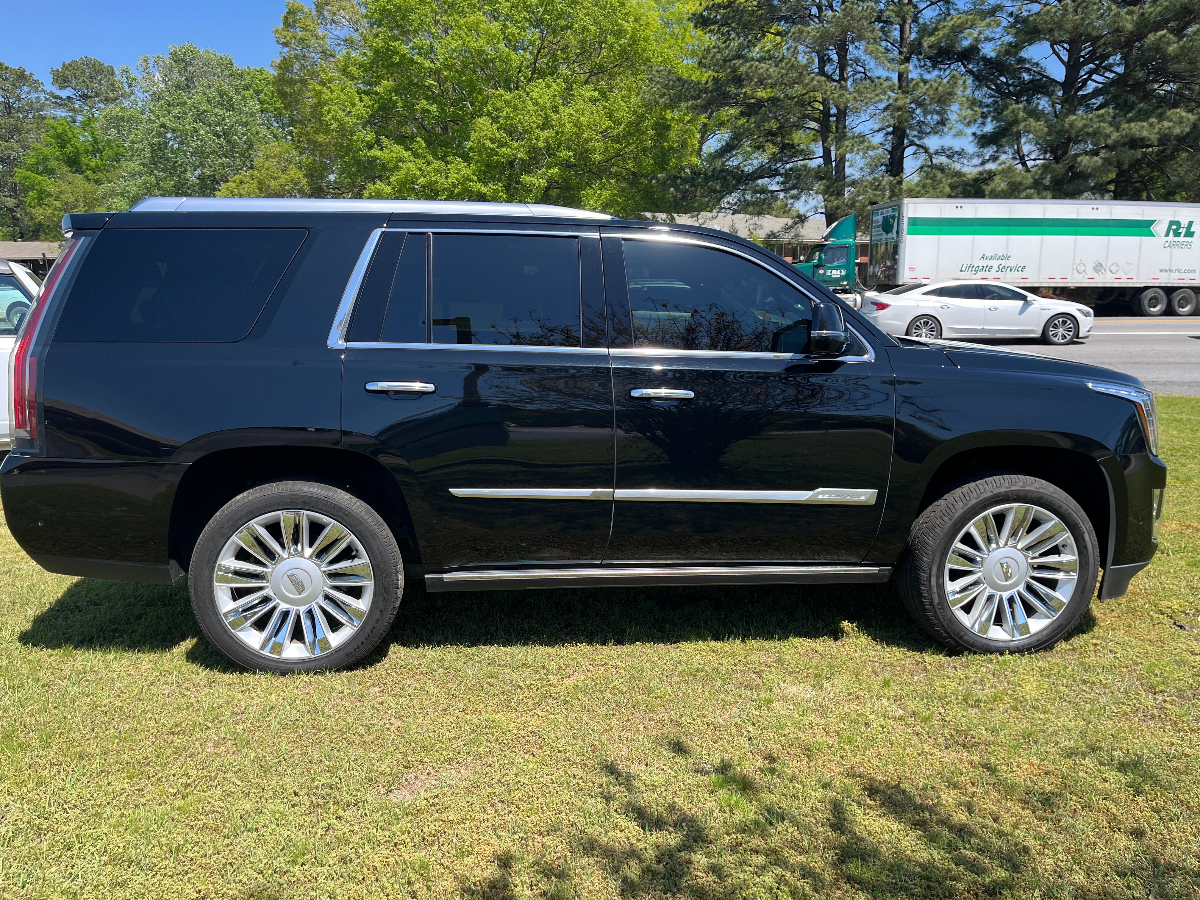 2019 Cadillac Escalade Platinum
