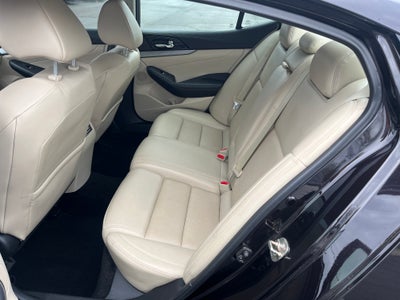 2017 Nissan Maxima SL