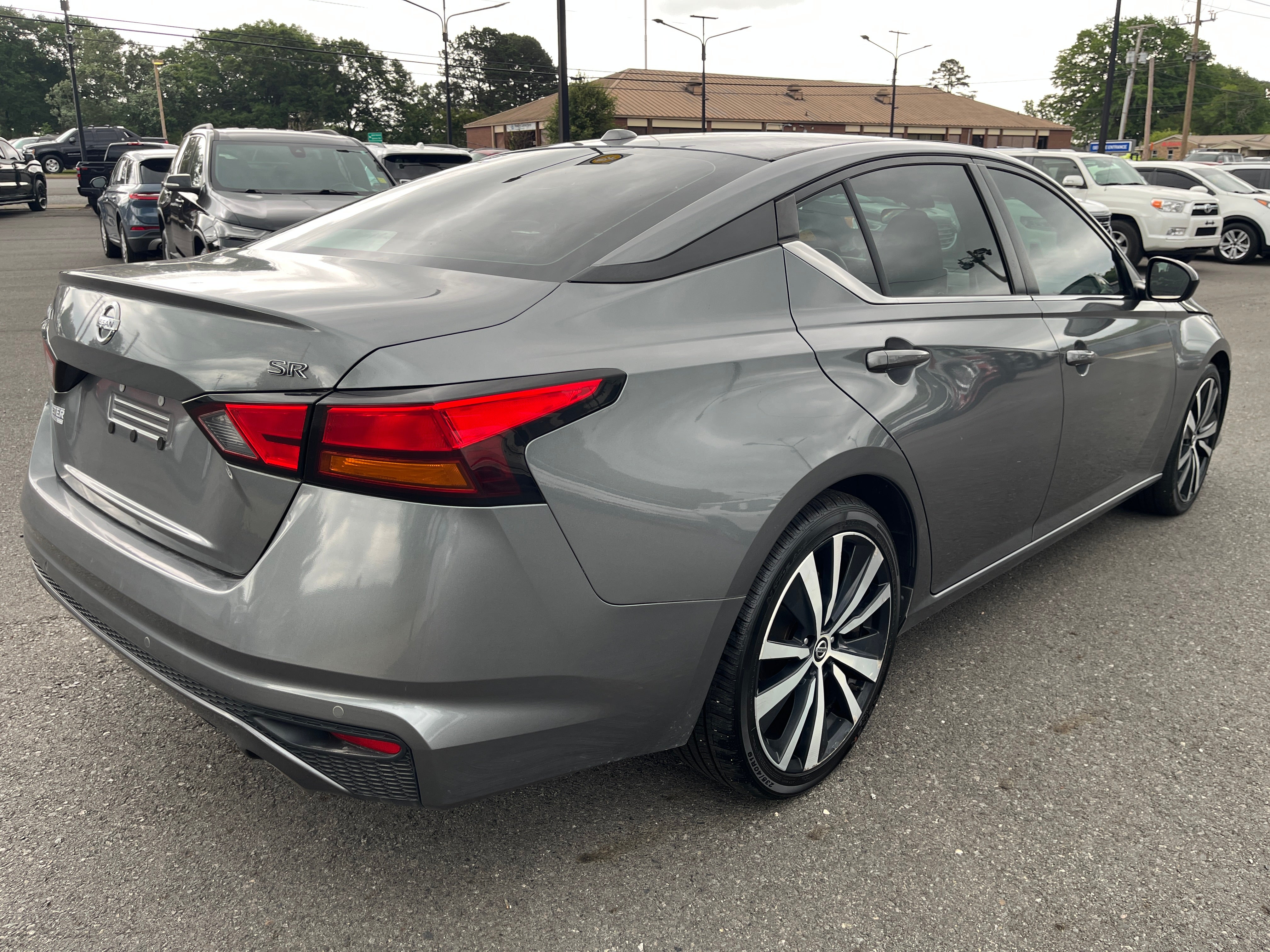 2022 Nissan Altima 2.5 SR