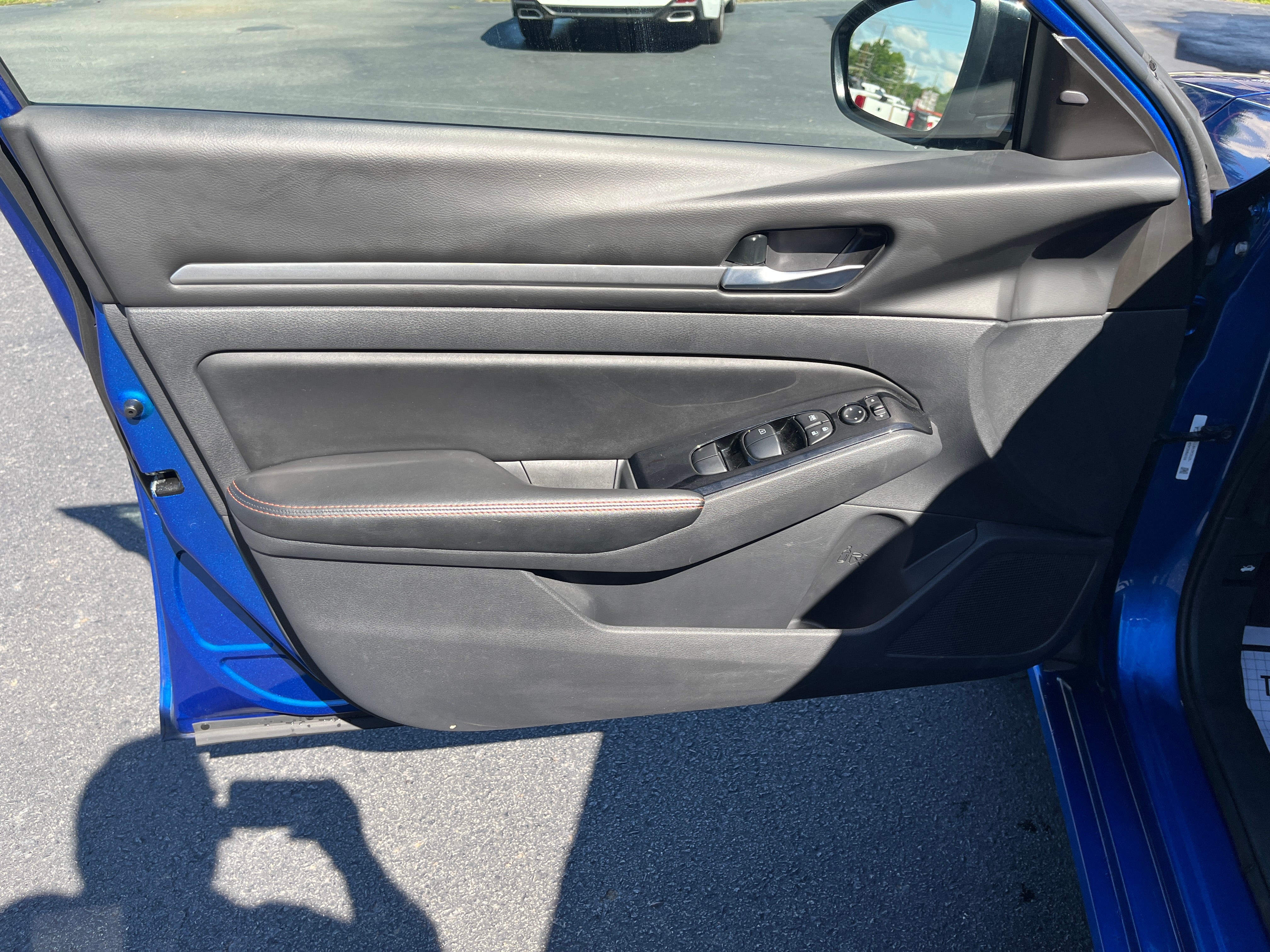 2025 Nissan Altima SR