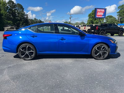 2025 Nissan Altima SR