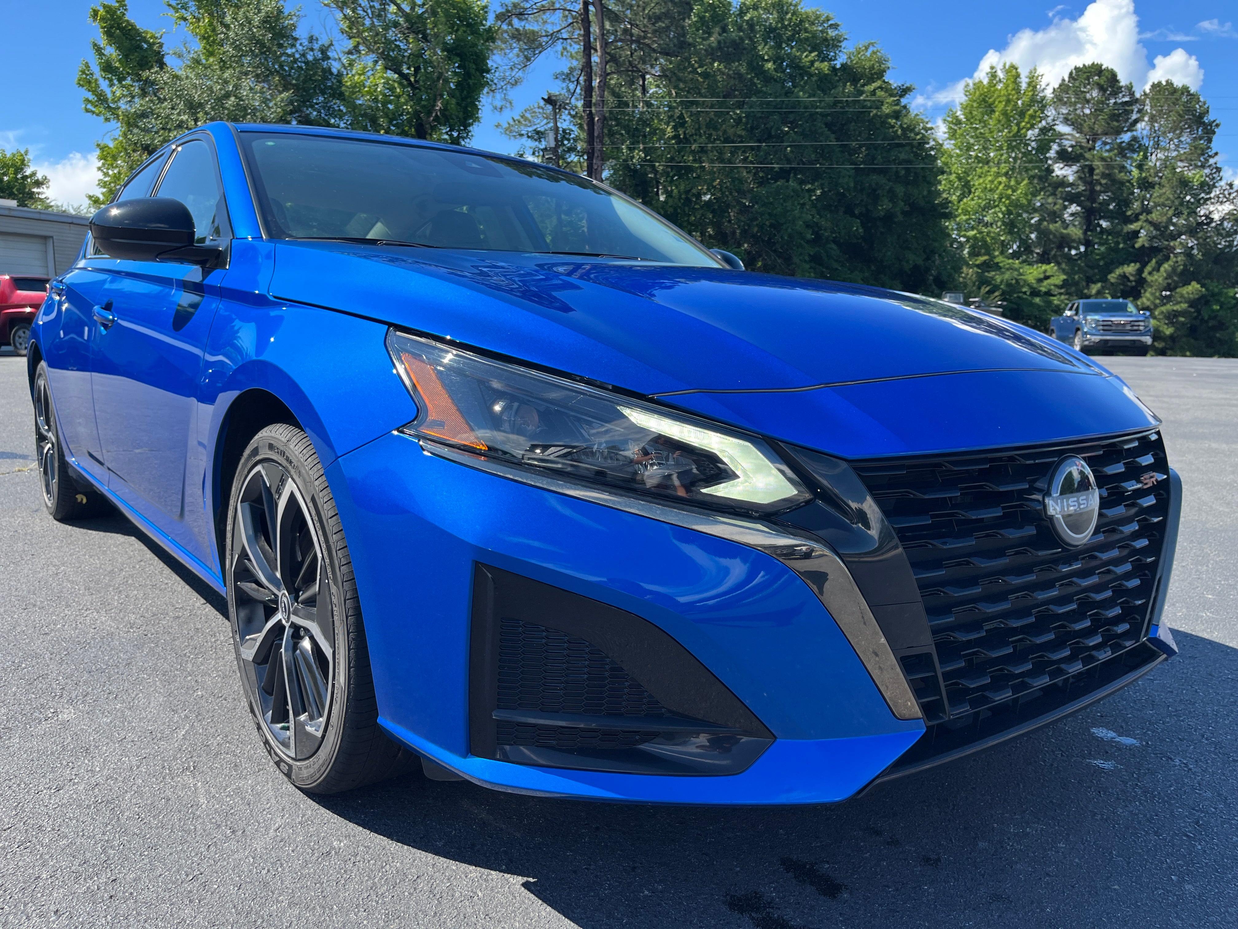 2025 Nissan Altima SR