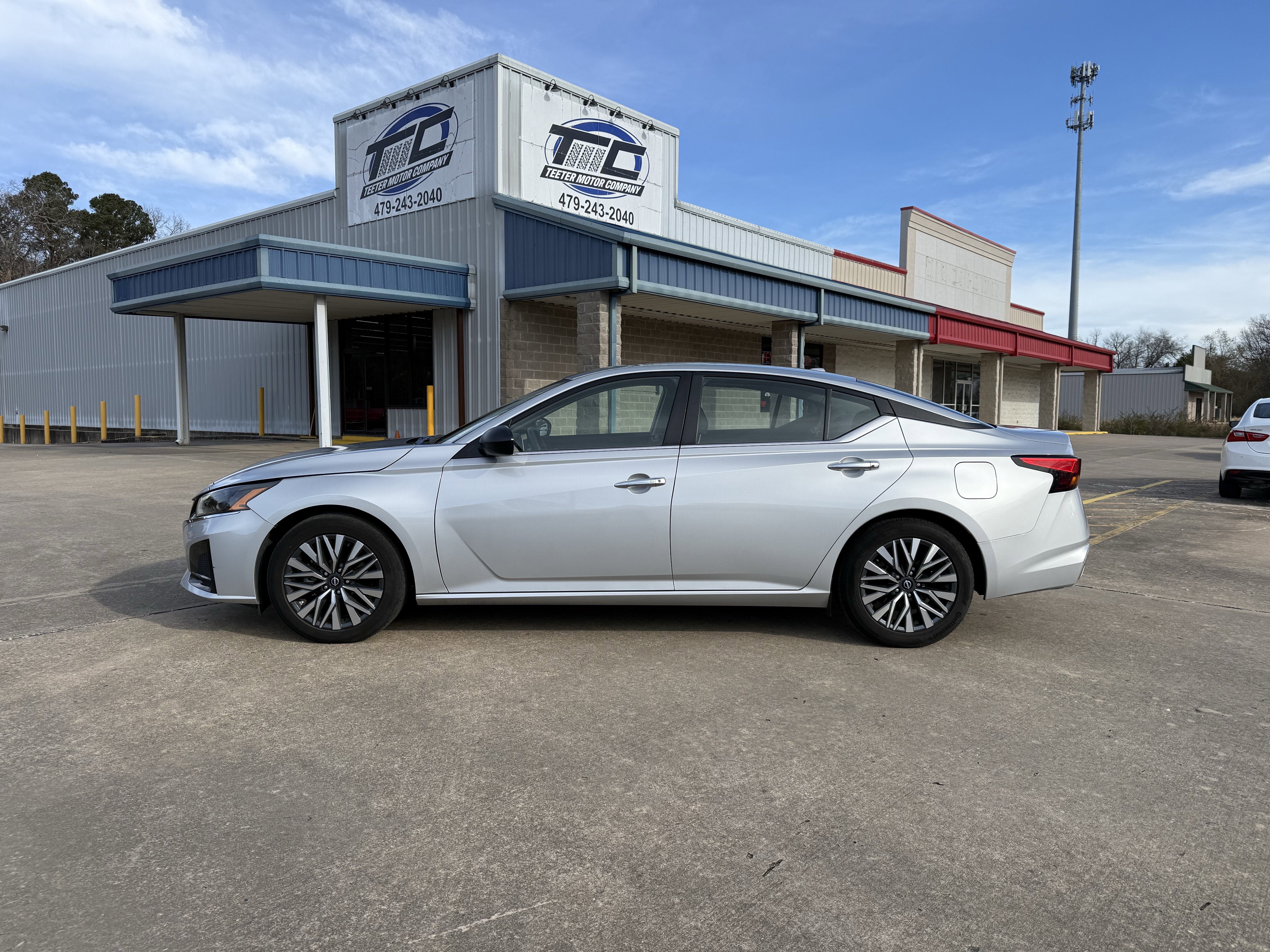 2024 Nissan Altima Base