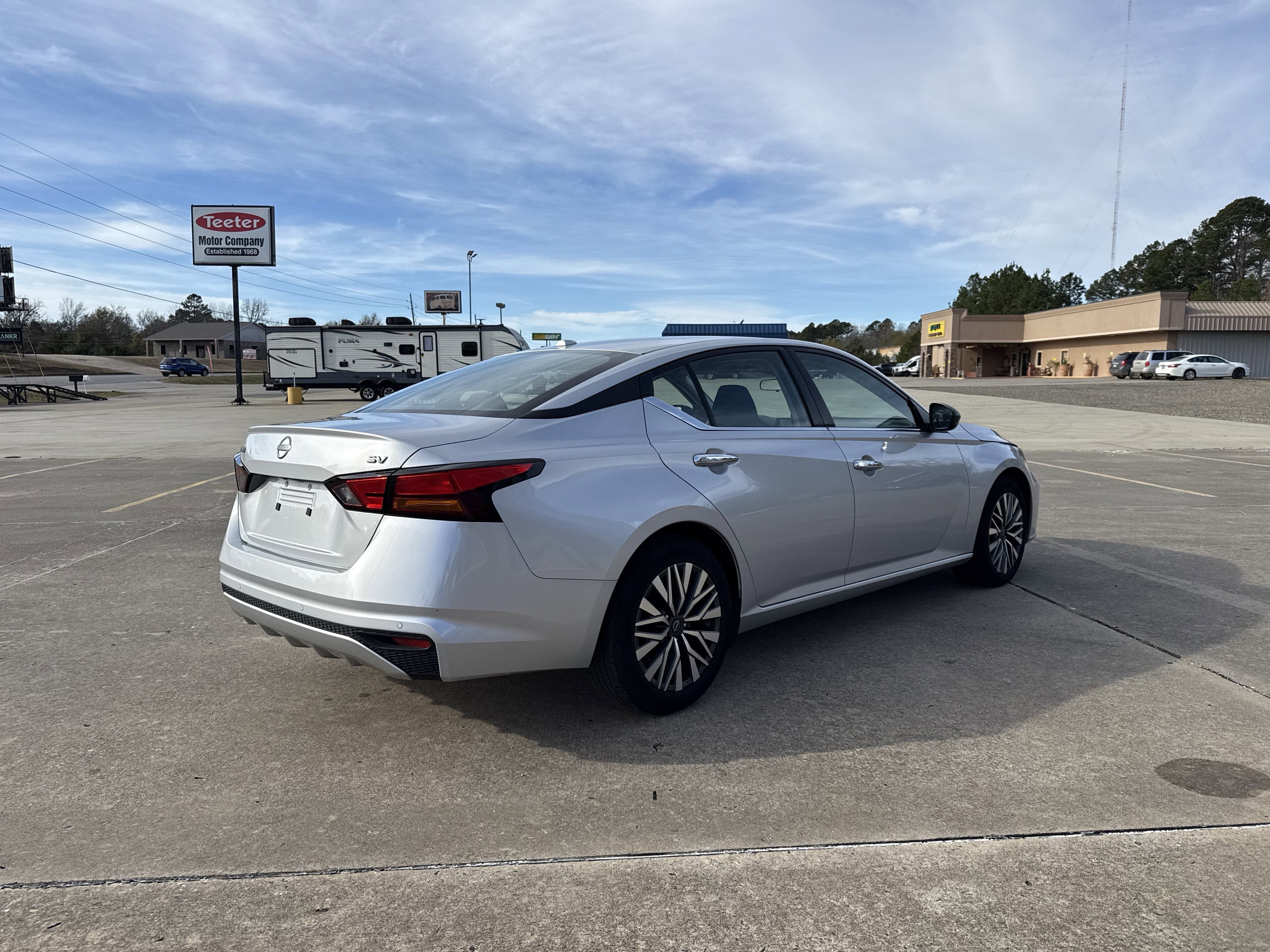 2024 Nissan Altima Base