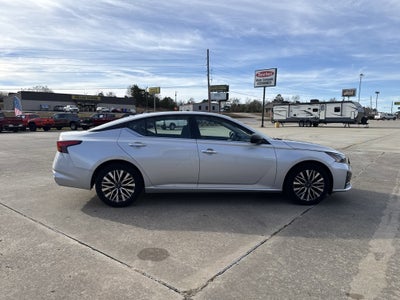 2024 Nissan Altima Base