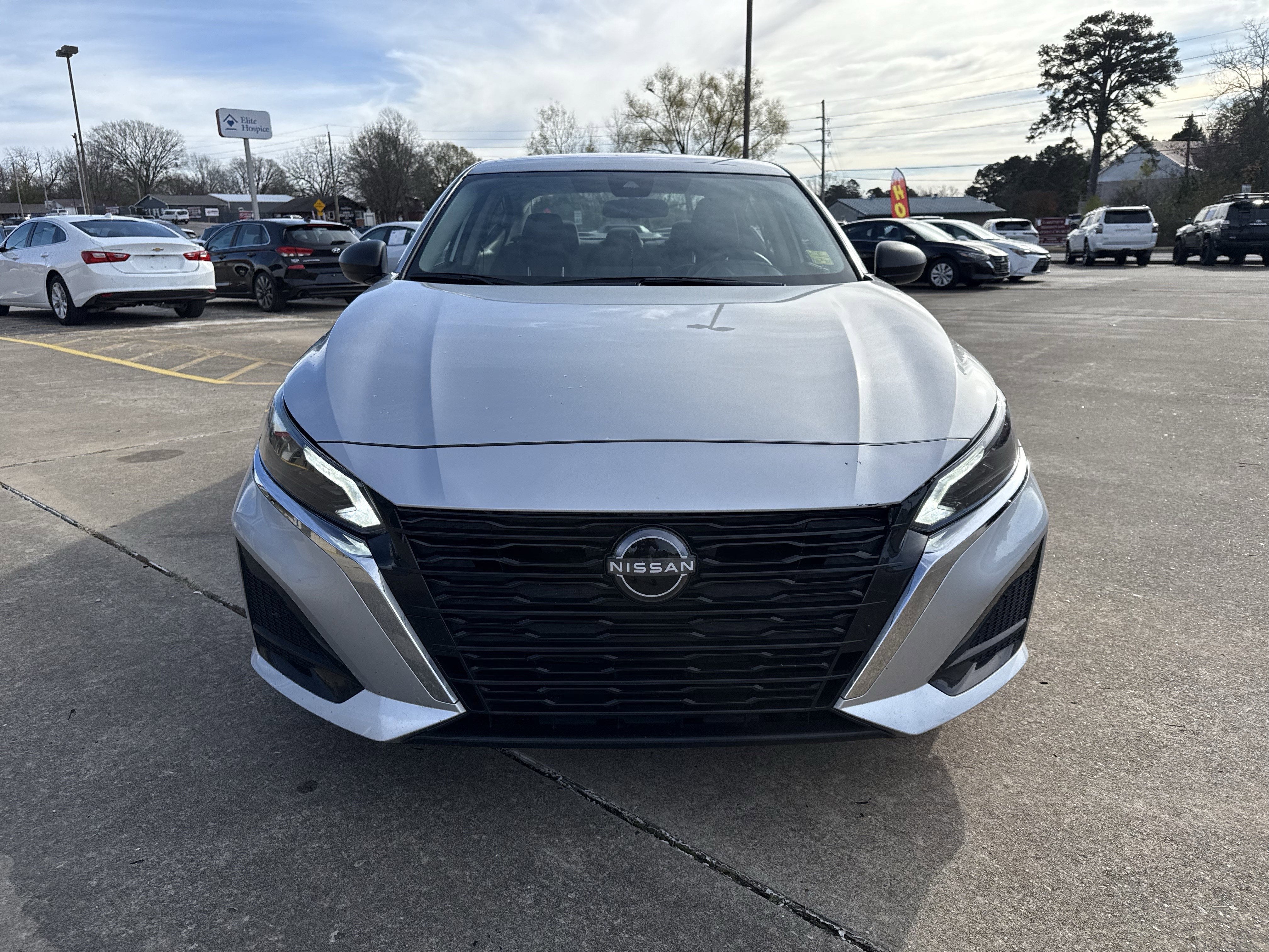 2024 Nissan Altima Base