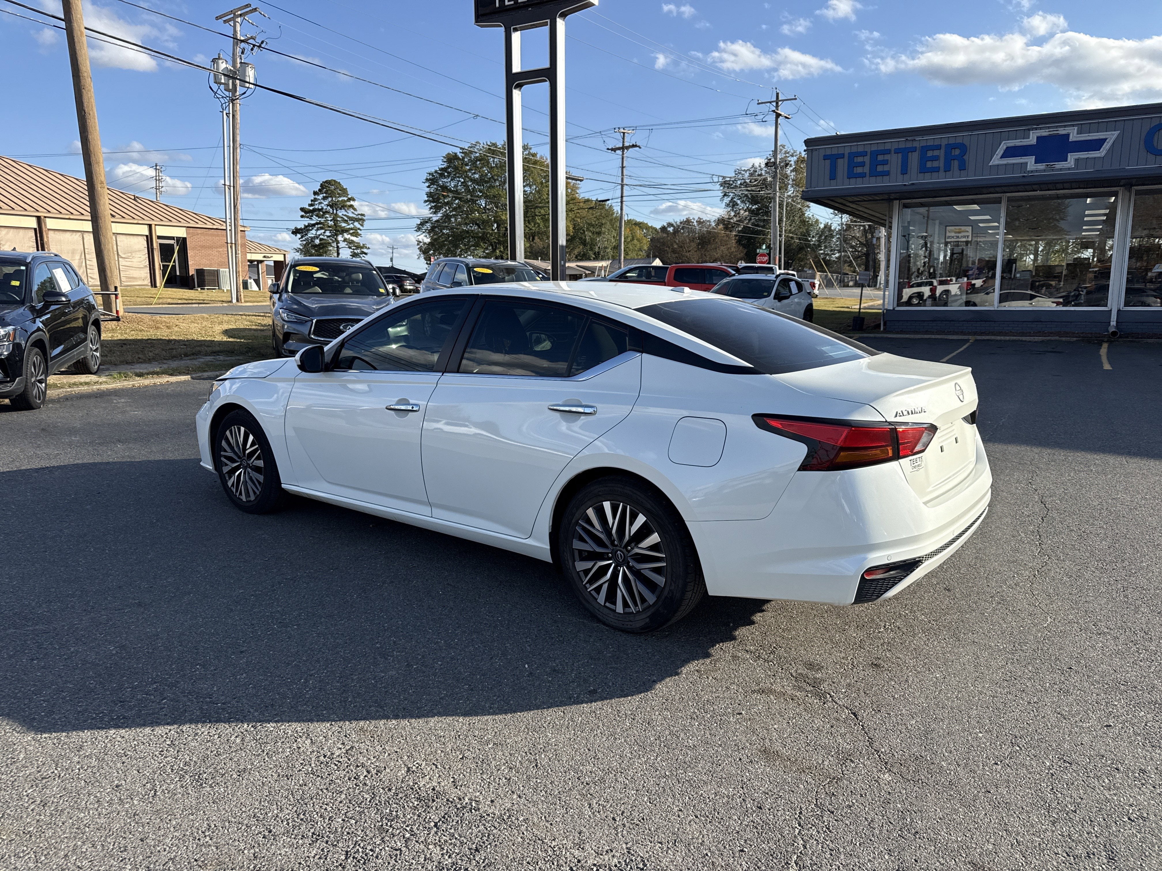 2023 Nissan Altima 2.5 SV