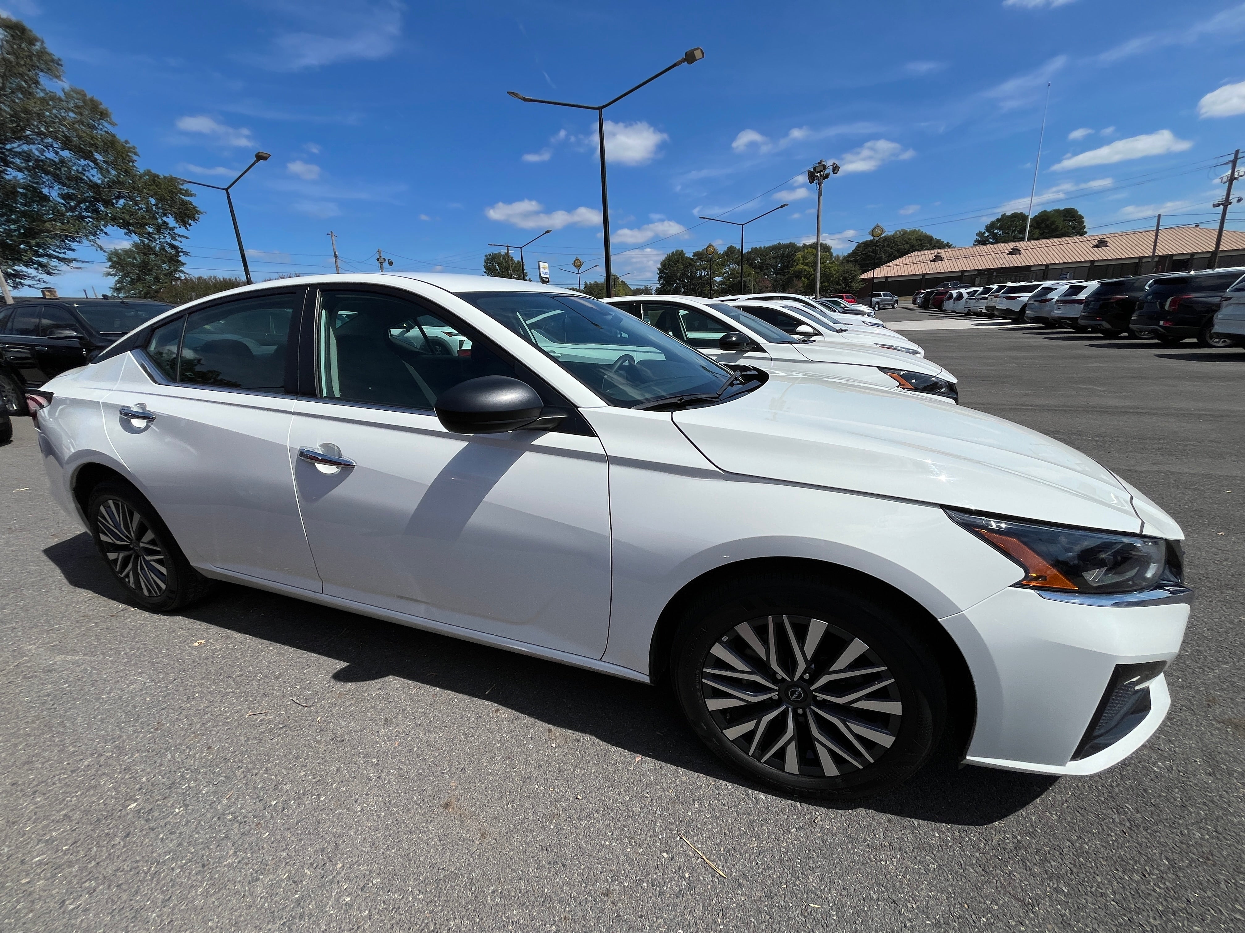 2025 Nissan Altima SV