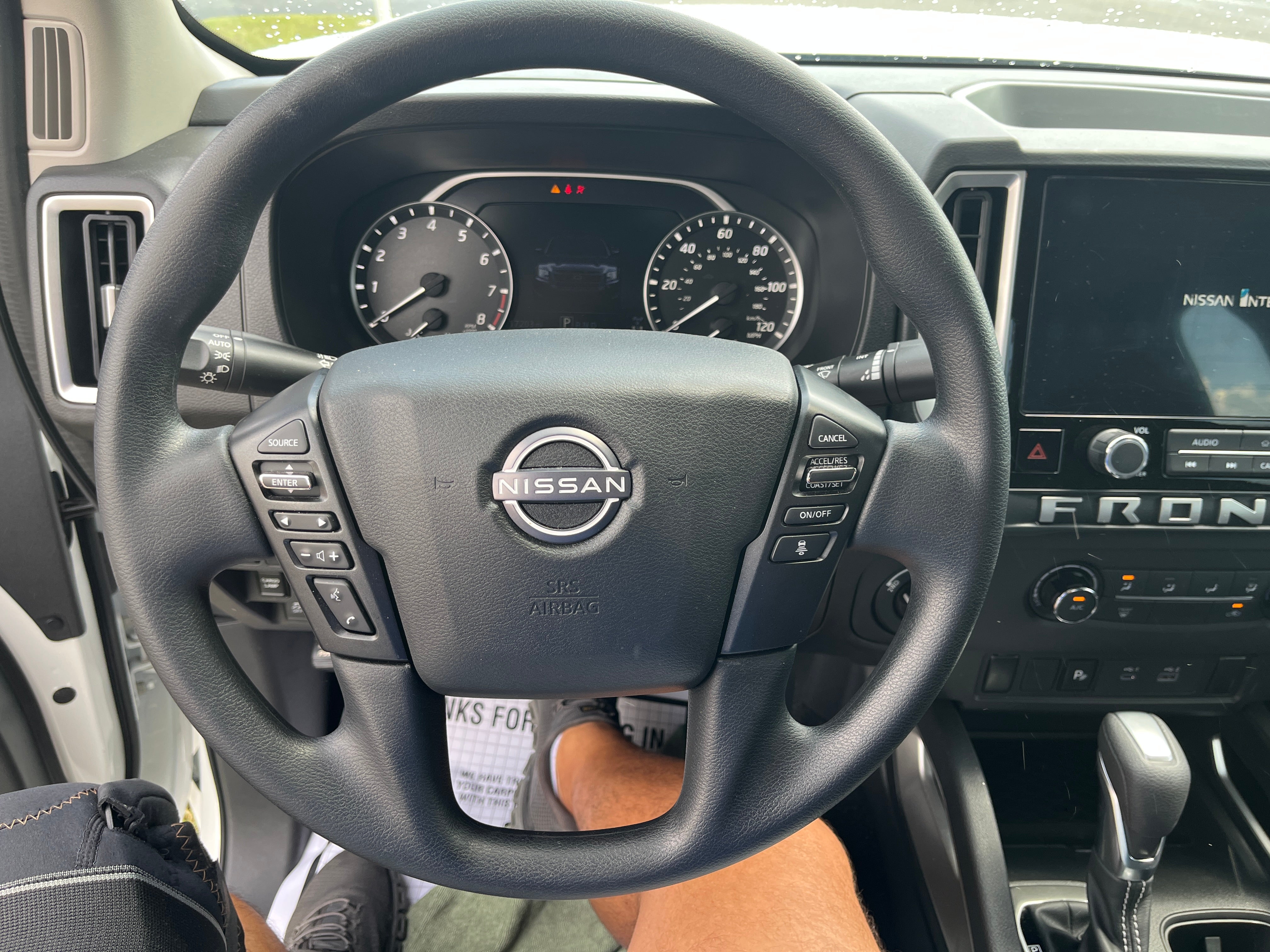 2025 Nissan Frontier SV