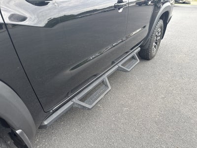 2023 Nissan Frontier Base