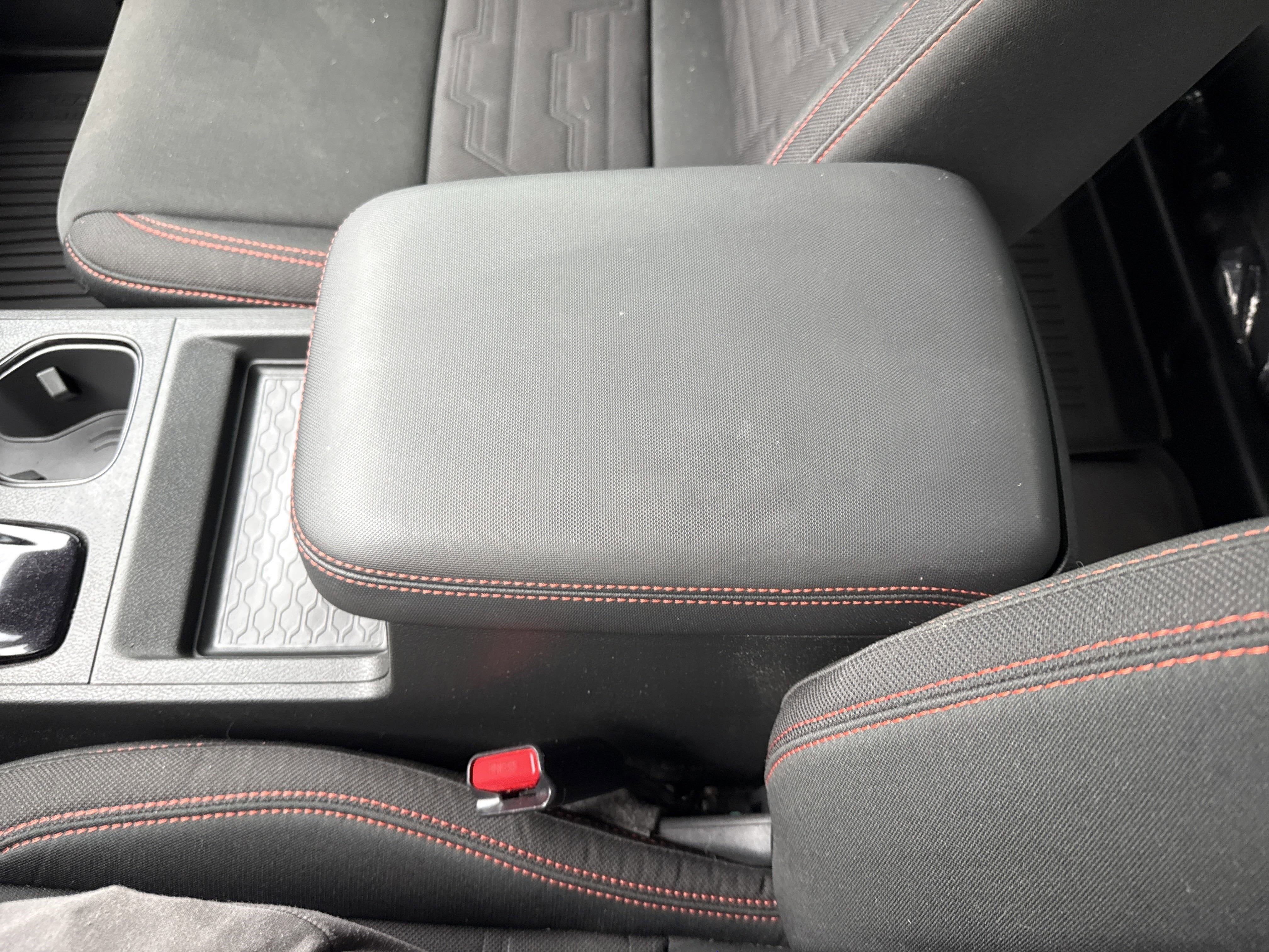 2023 Nissan Frontier Base