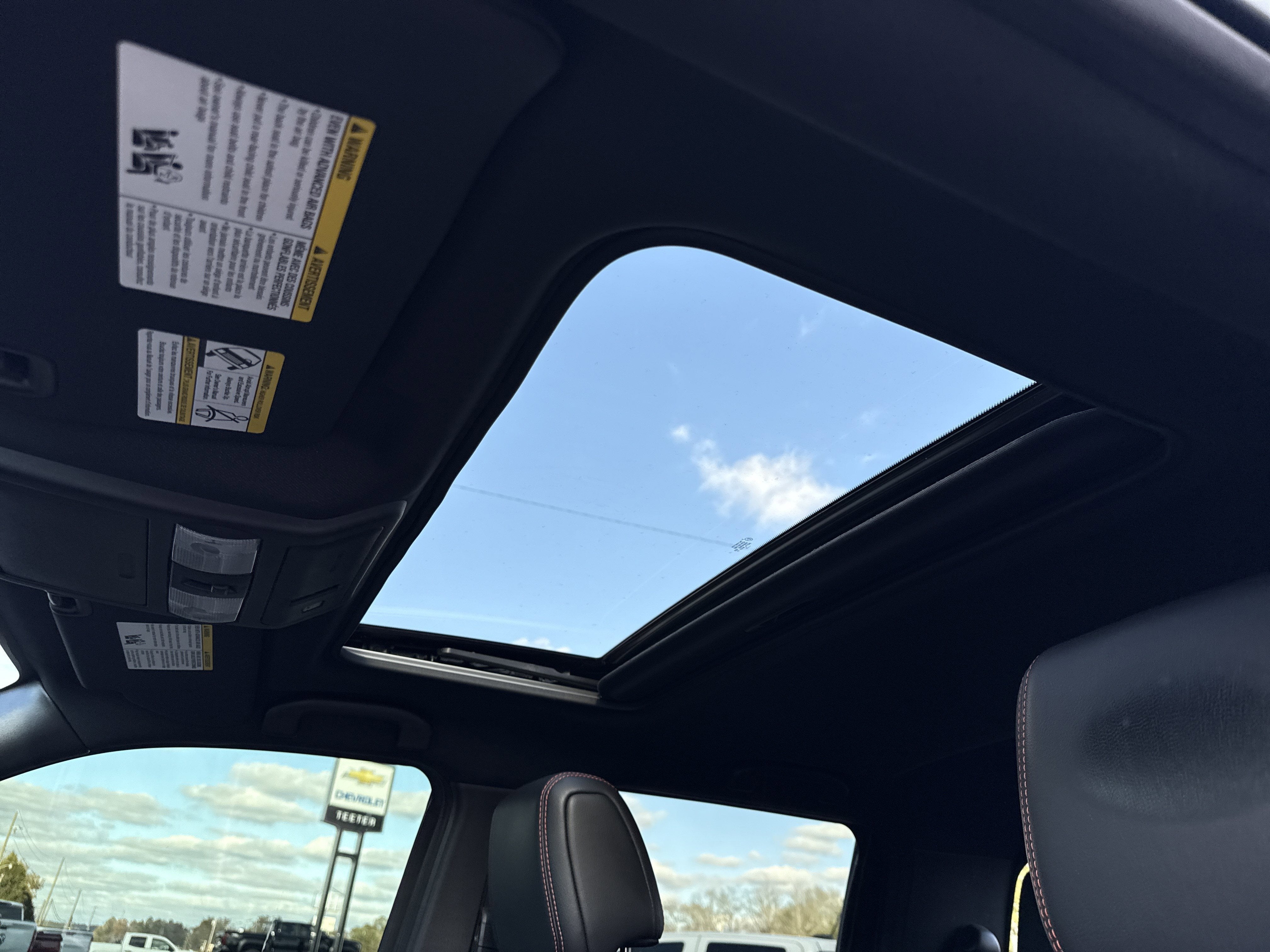 2023 Nissan Frontier Base