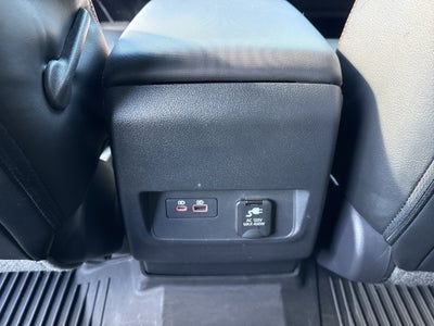 2023 Nissan Frontier Base