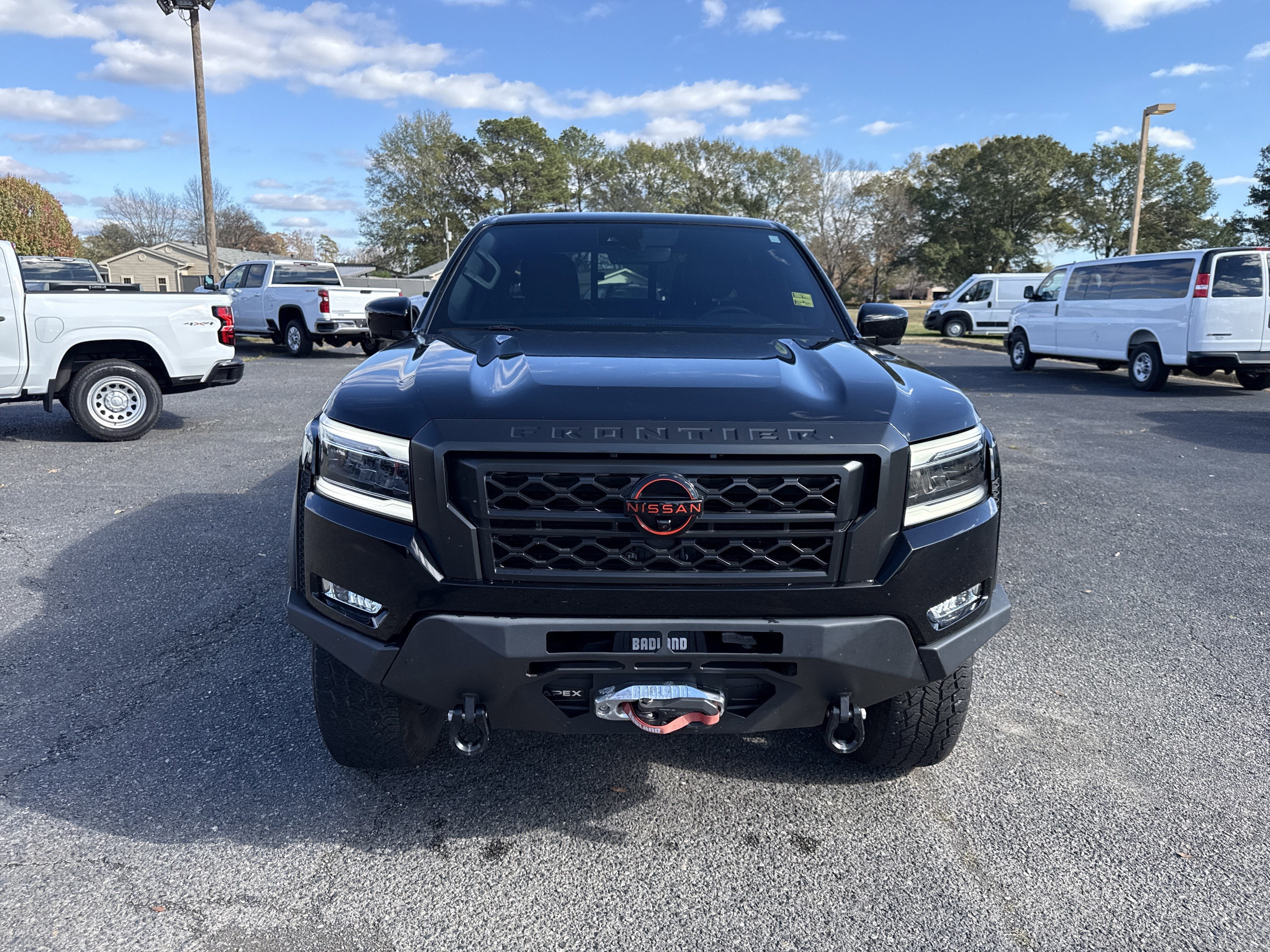 2023 Nissan Frontier Base