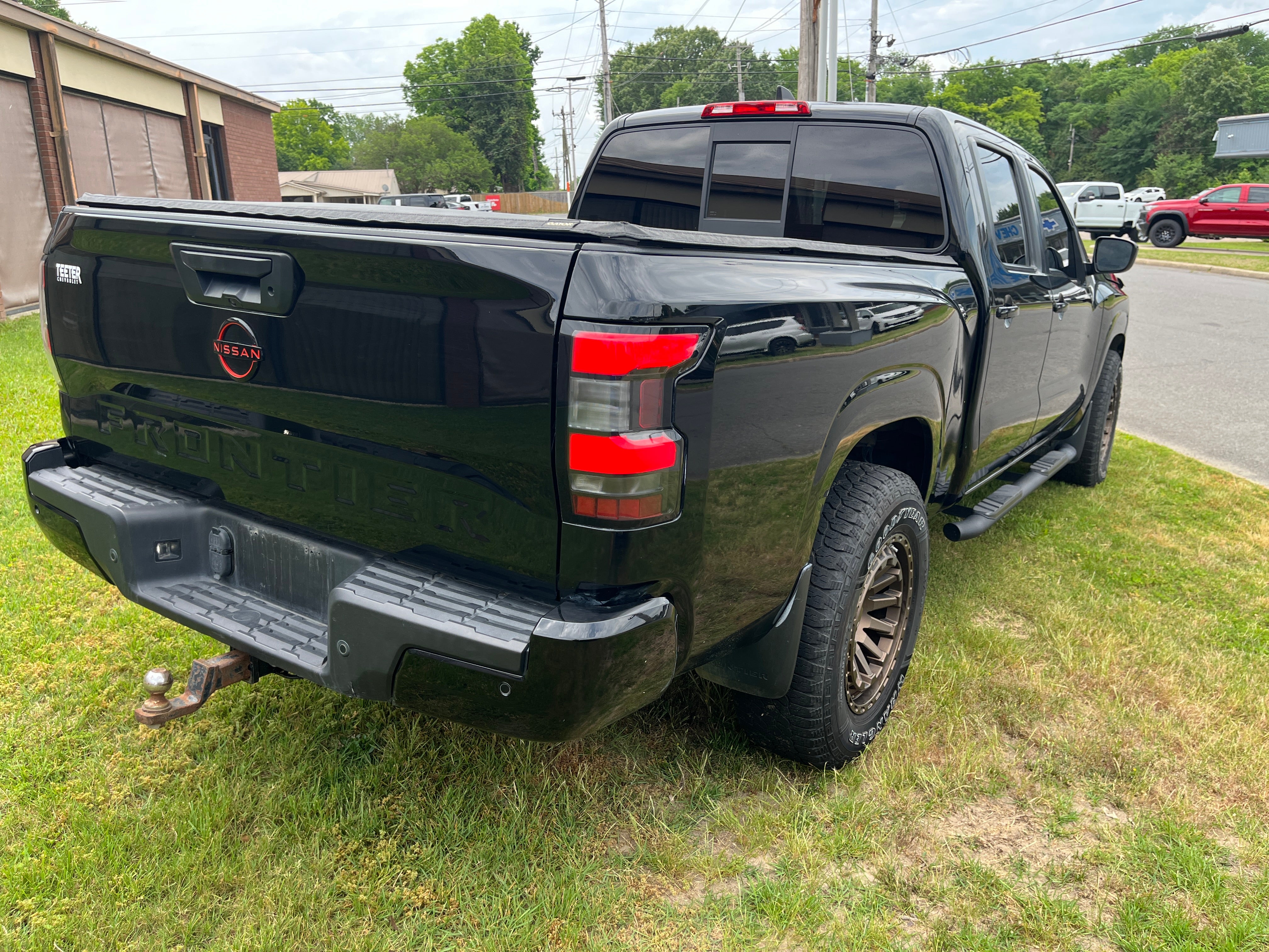 2022 Nissan Frontier SV