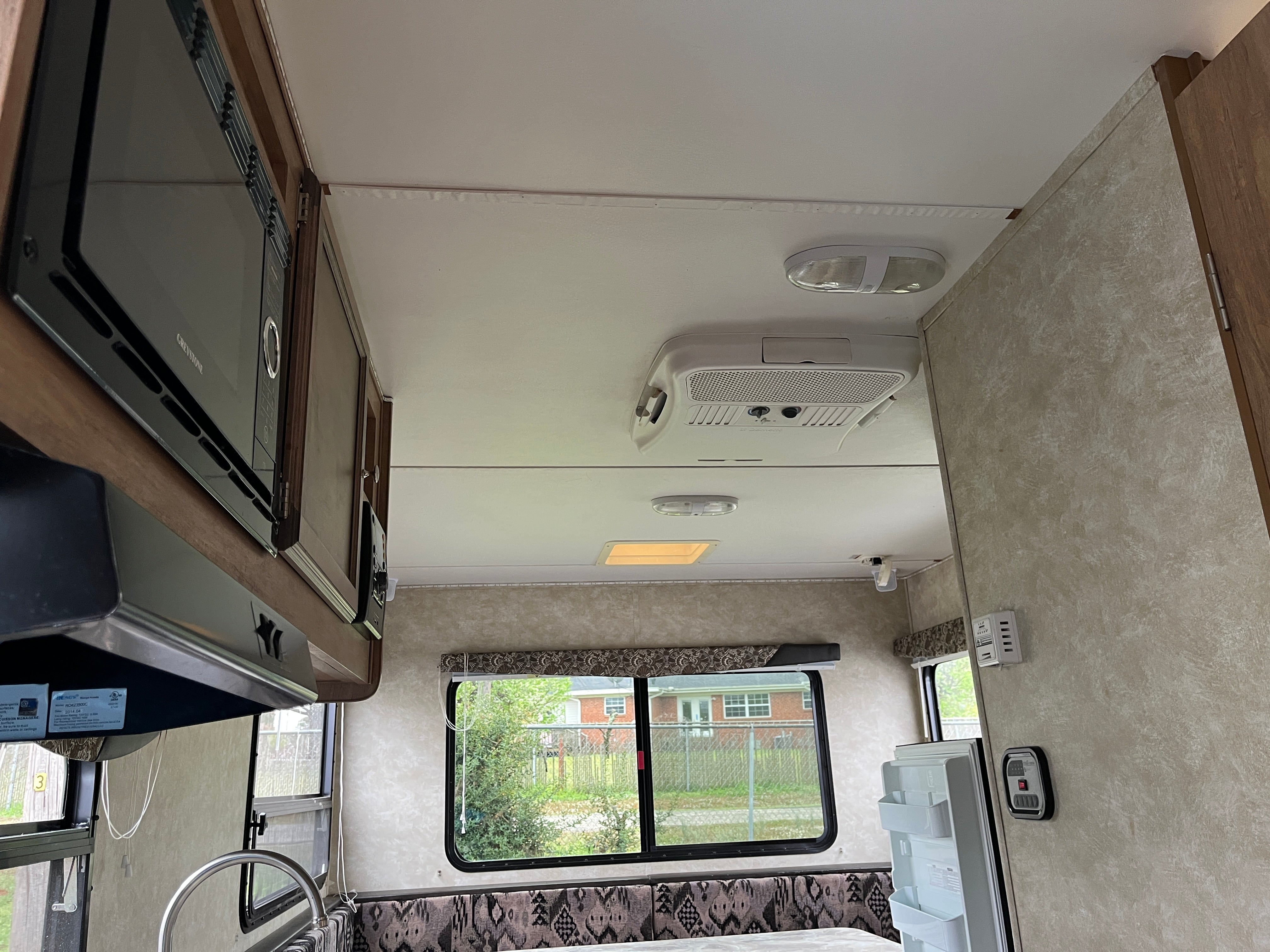 2016 GULF STRM SV22UDL Base