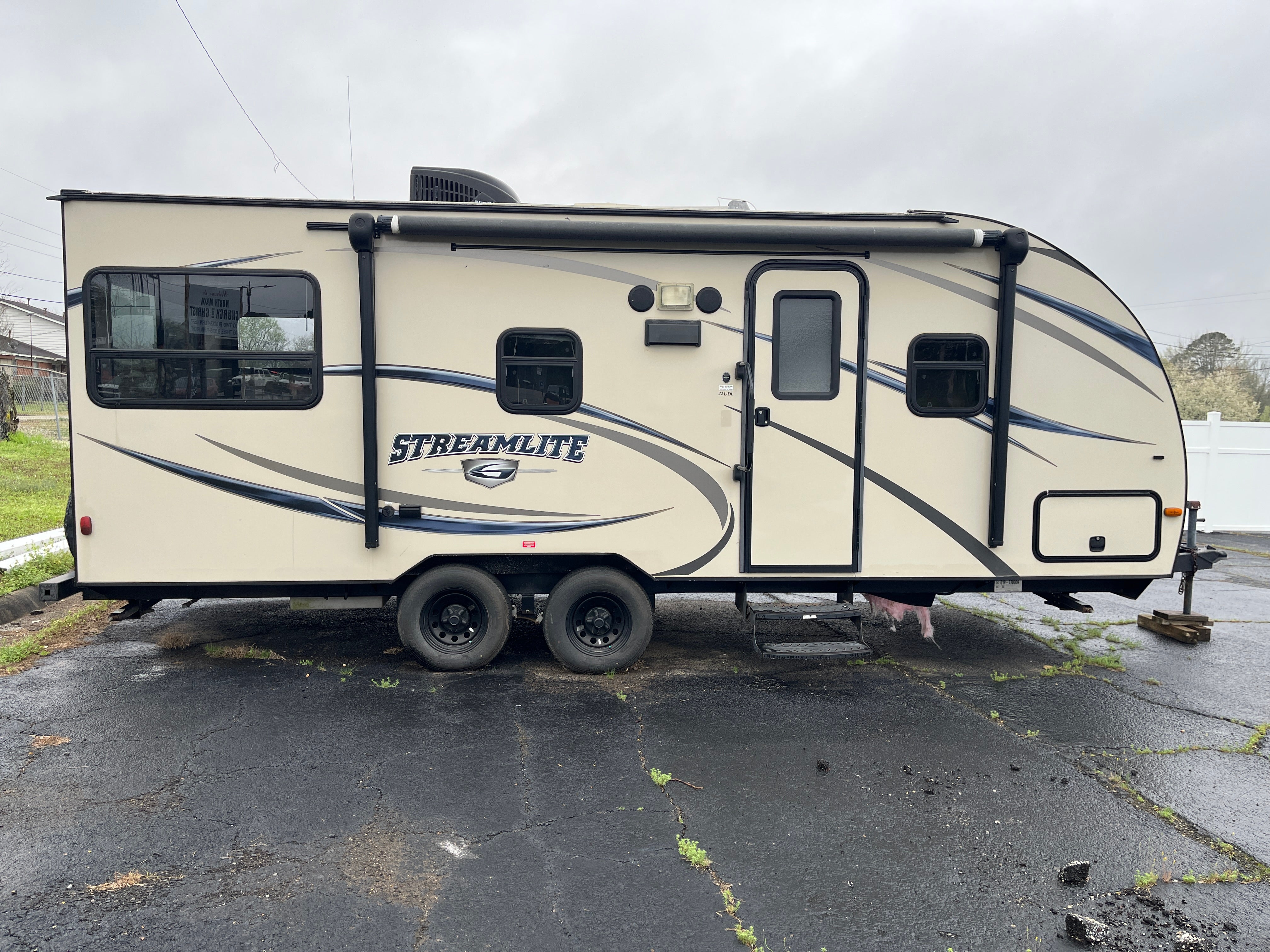 2016 GULF STRM SV22UDL Base