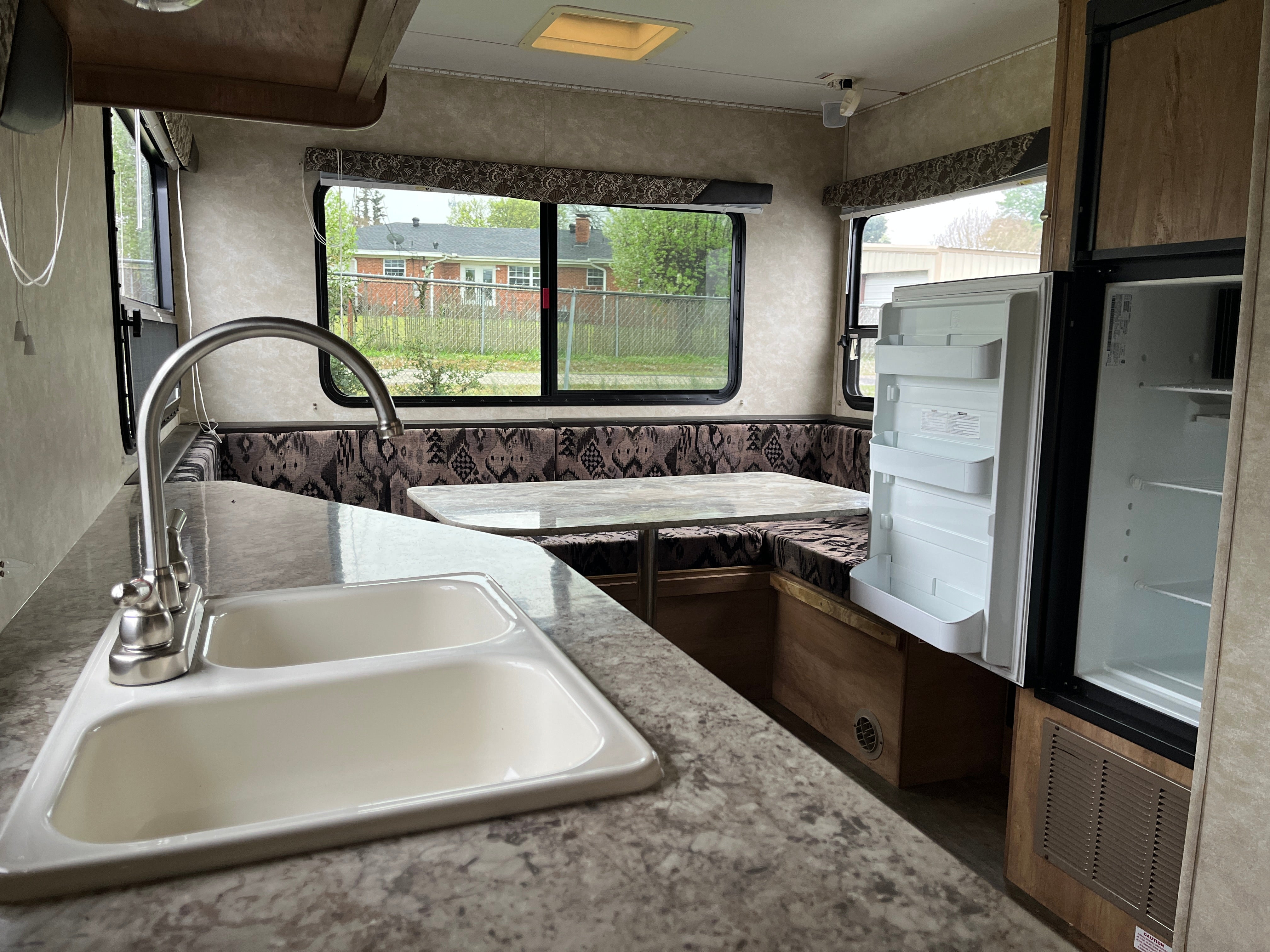 2016 GULF STRM SV22UDL Base