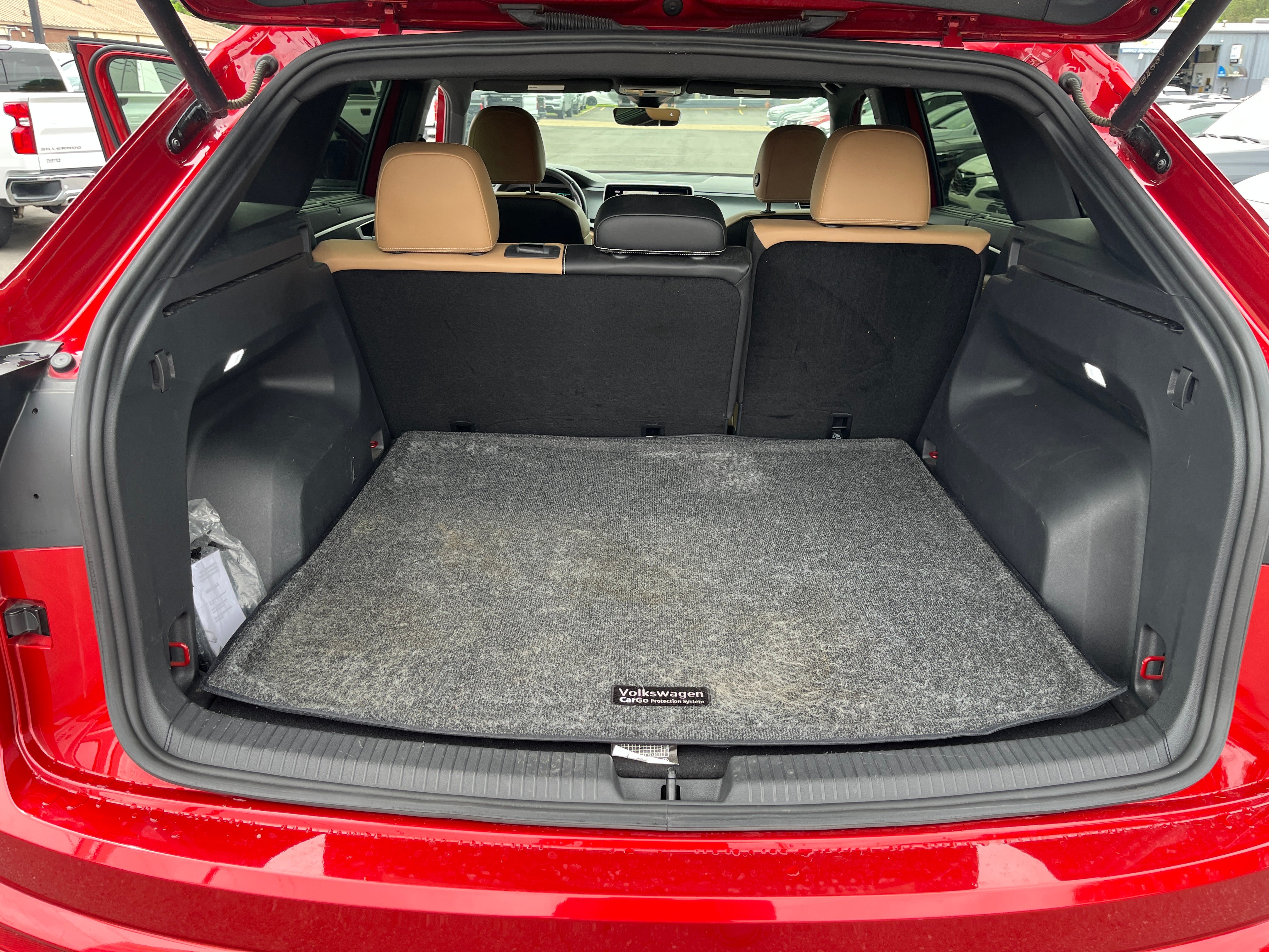 2024 Volkswagen Atlas Cross Sport 2.0T SEL R-Line