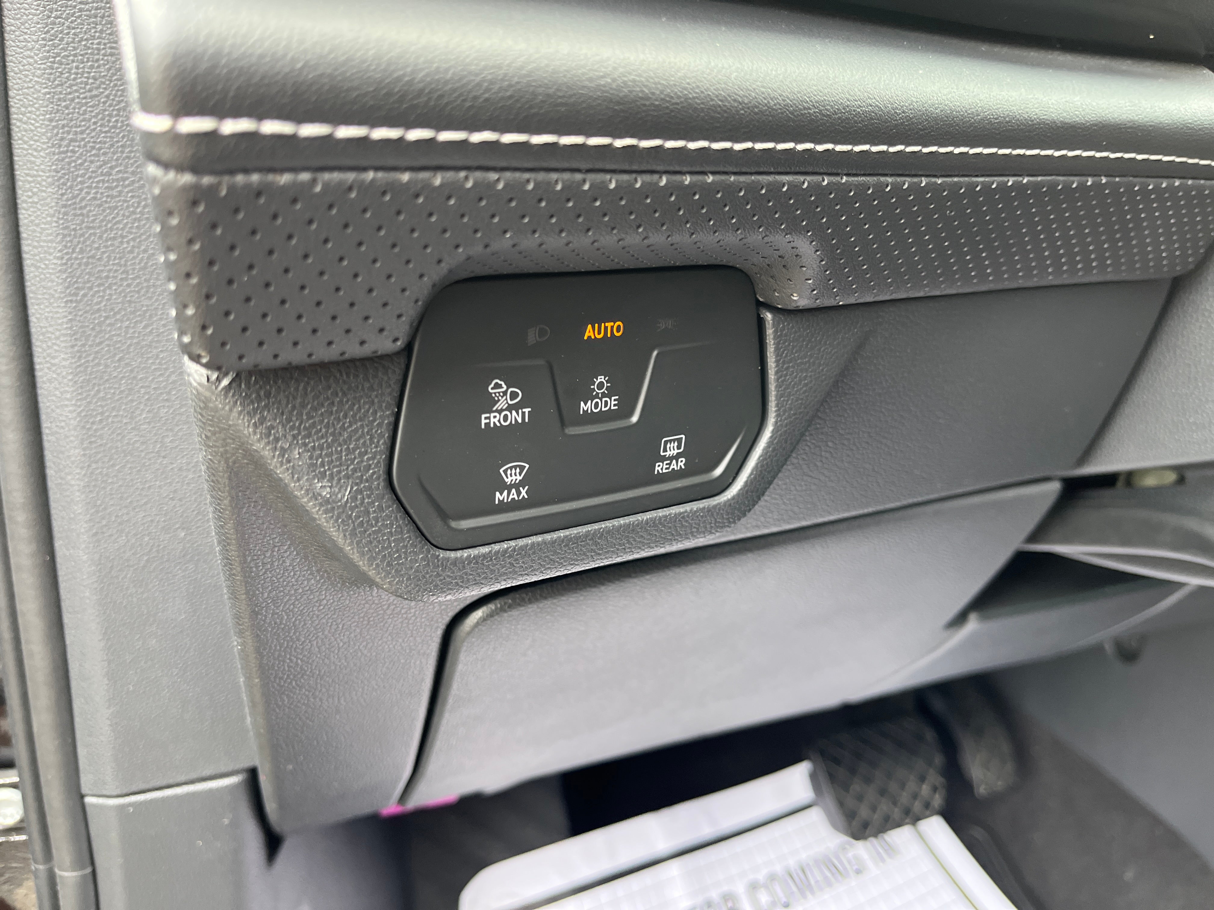 2024 Volkswagen Atlas Cross Sport 2.0T SE