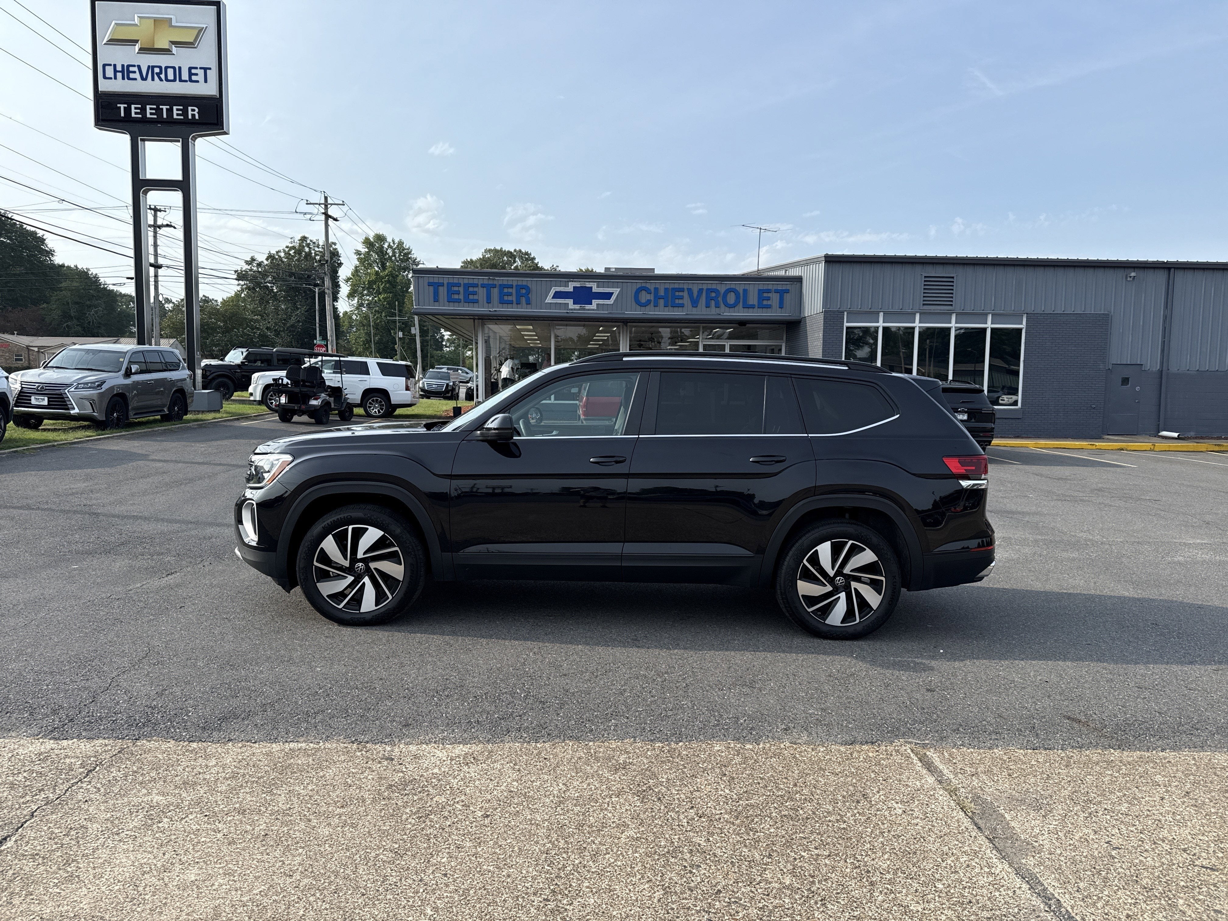 2024 Volkswagen Atlas 2.0T SE w/Technology